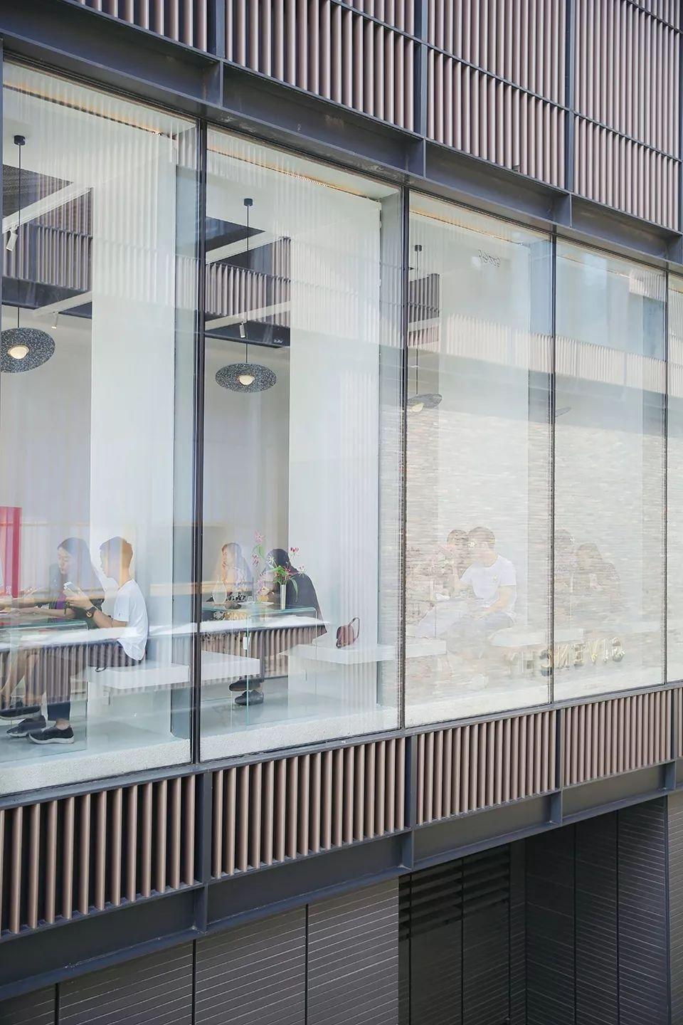 Planet Pendant Lamp - Blowlighting