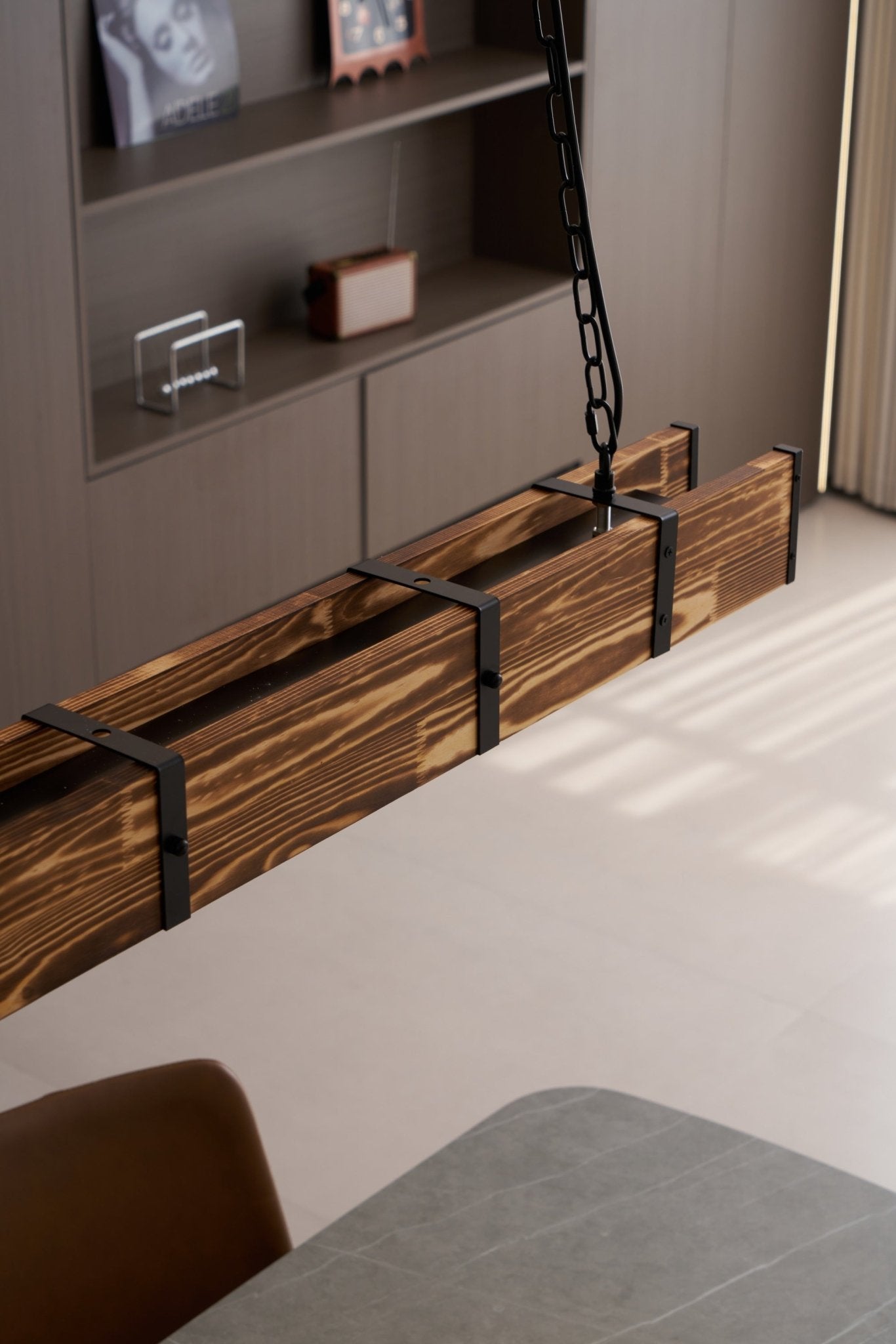 Lustra Kronleuchter Pleva Linear Naturholz-Letslighting