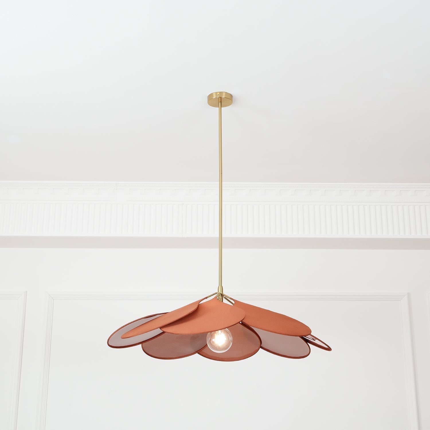 Precieuse Petals Pendant Lamp - Blowlighting