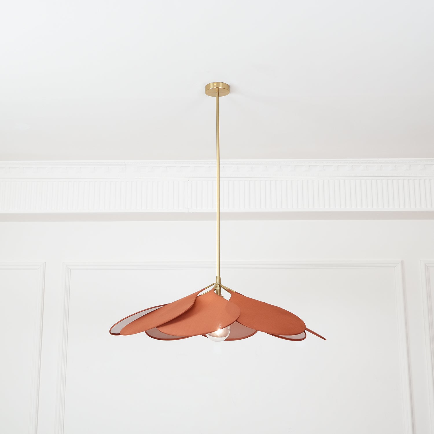 Precieuse Petals Pendant Lamp - Blowlighting