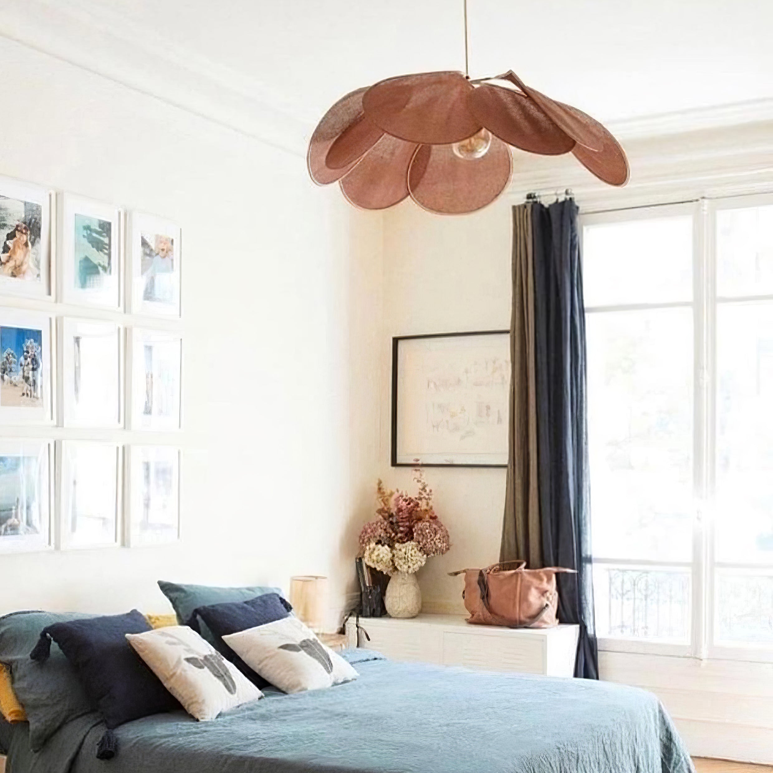 Precieuse Petals Pendant Lamp - Blowlighting