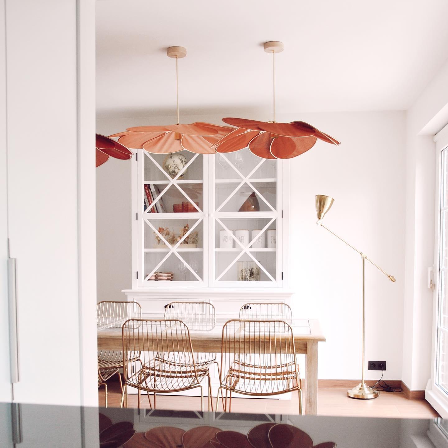 Precieuse Petals Pendant Lamp - Blowlighting