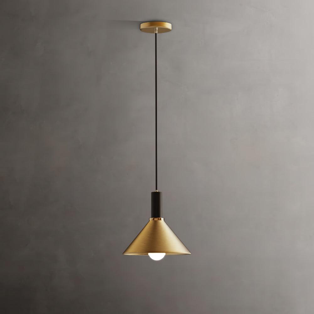 Orion Kegelförmige Pendelleuchte aus Messing-Letslighting