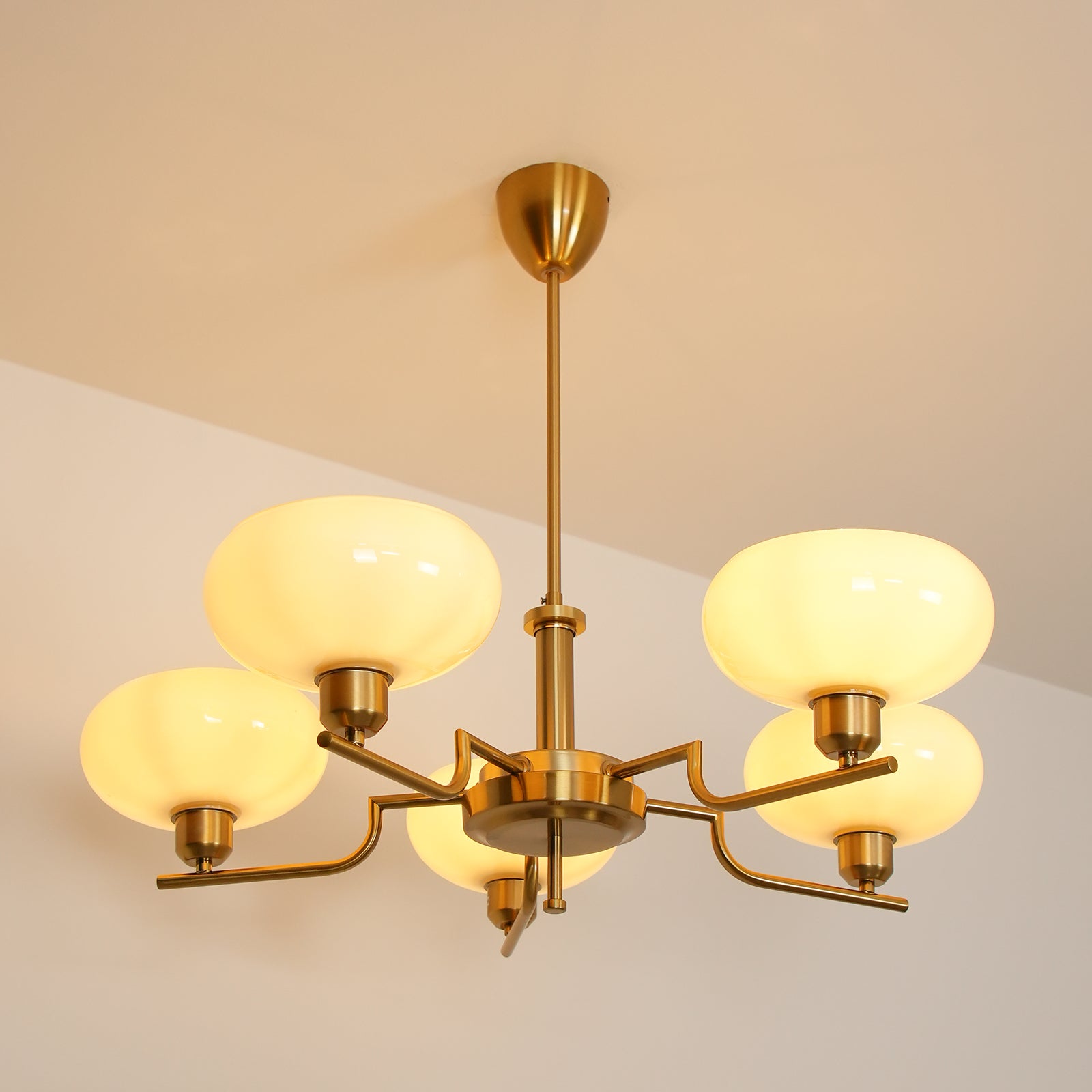 Lustra Glaskugel Pendelleuchte Messingrahmen-Letslighting