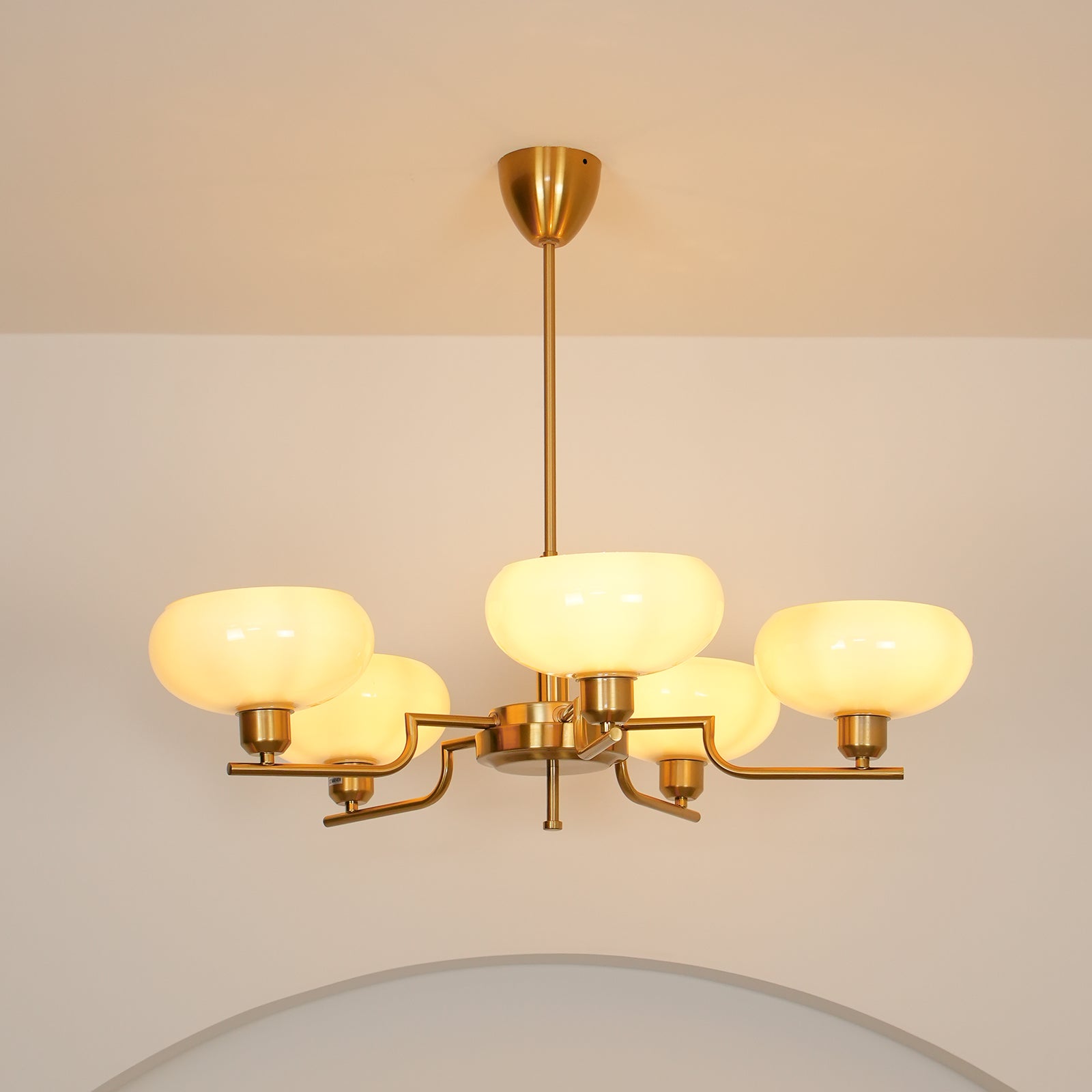 Lustra Glaskugel Pendelleuchte Messingrahmen-Letslighting