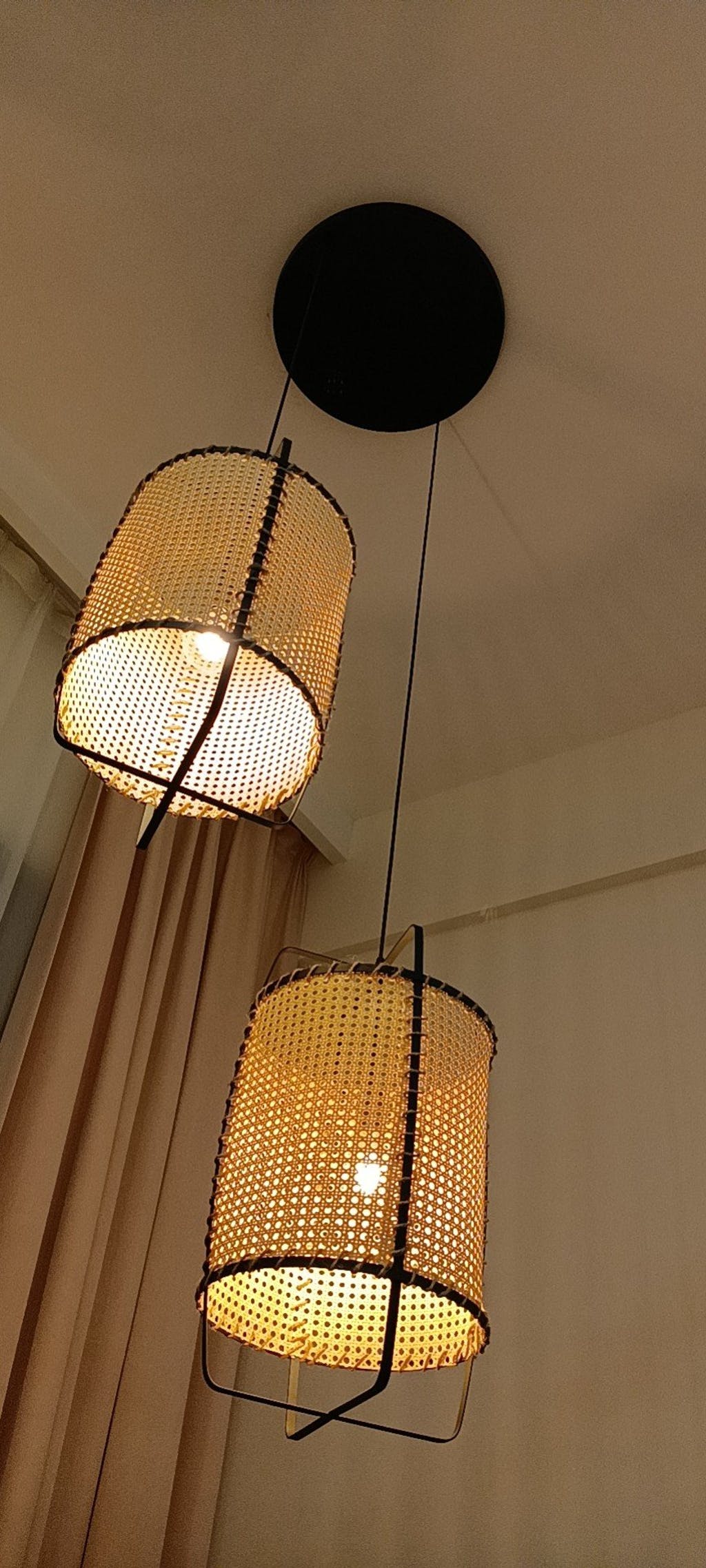 Solara Pendelleuchte Rattan Geflecht Rahmen Industrie-Letslighting
