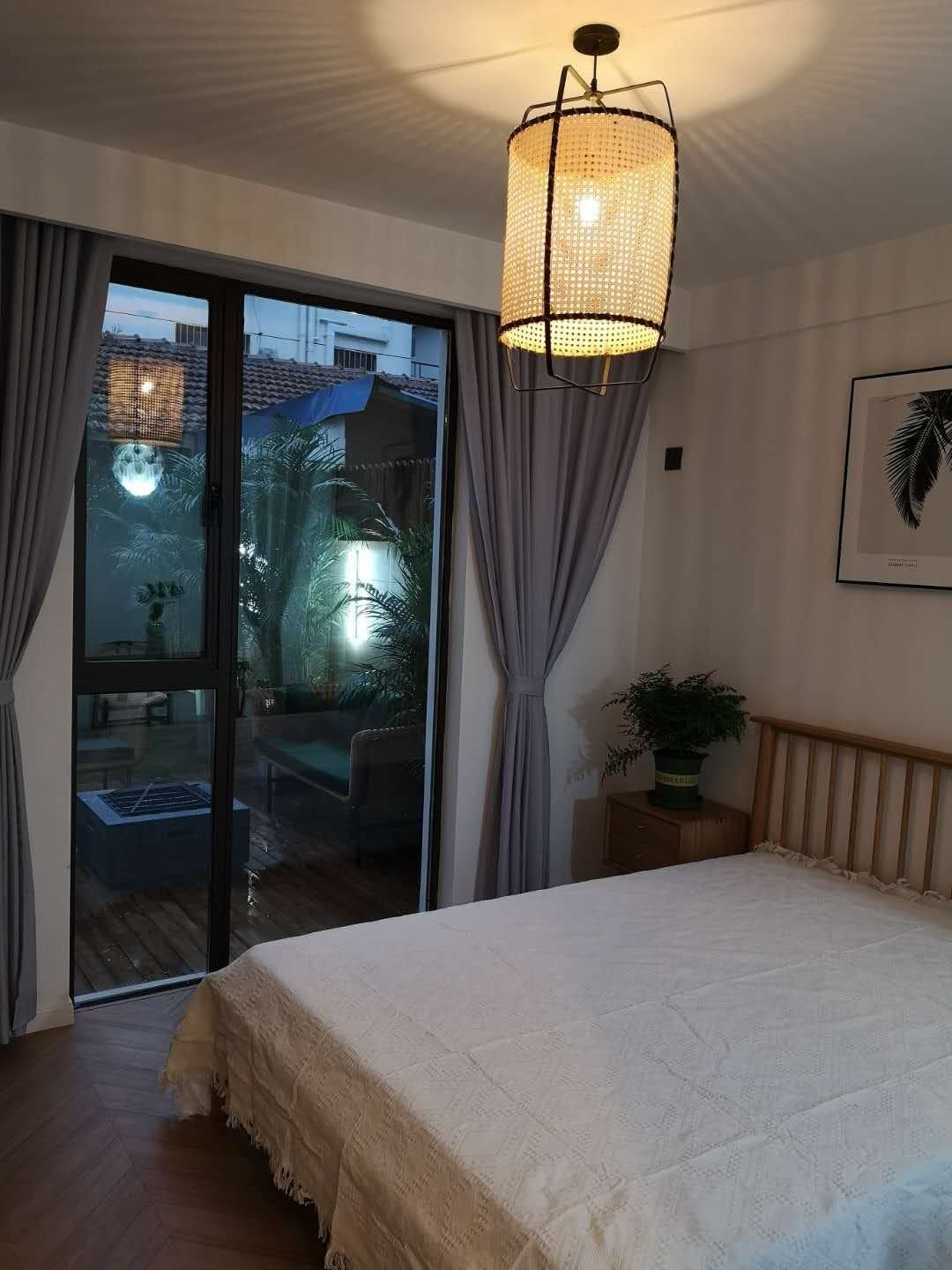 Solara Pendelleuchte Rattan Geflecht Rahmen Industrie-Letslighting