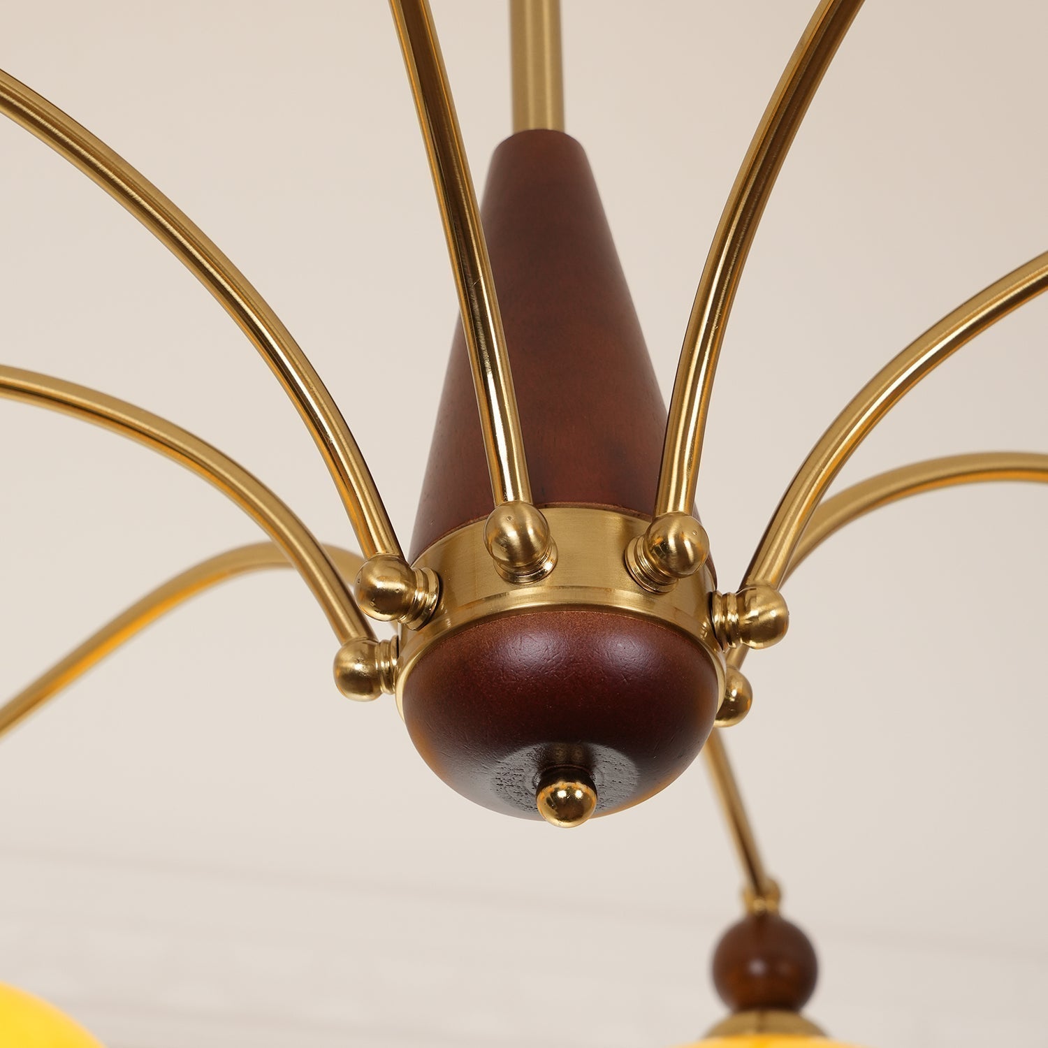 Lustra Retro Pendelleuchte Gelbes Glas Messing-Letslighting