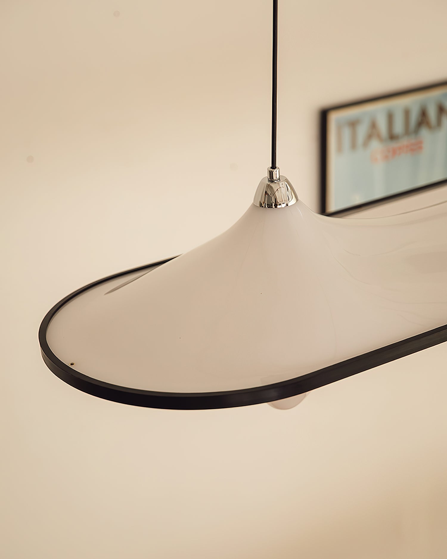Nebulux Minimalistische Pendelleuchte aus Metall-Letslighting