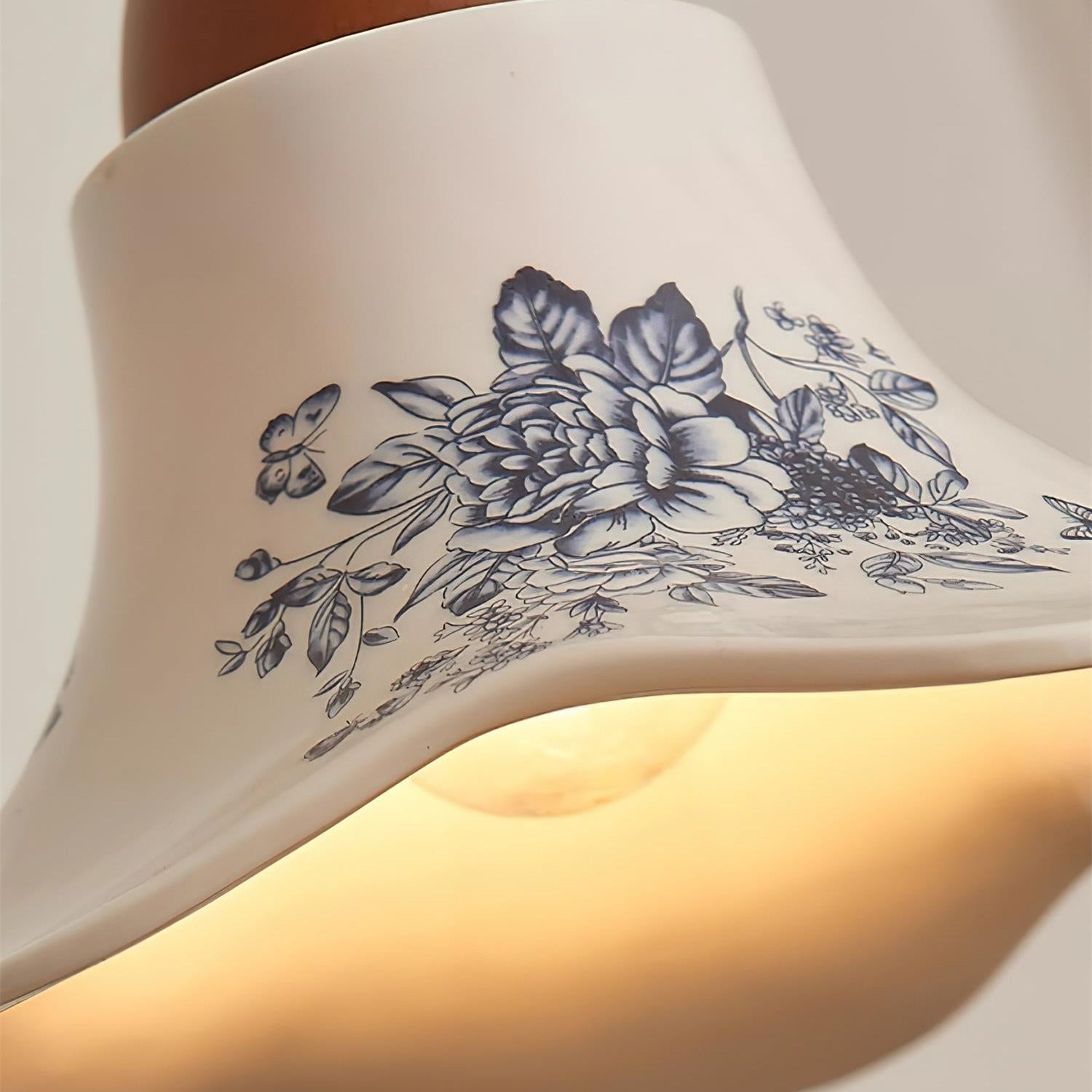 Porcelain Blossom Pendelleuchte