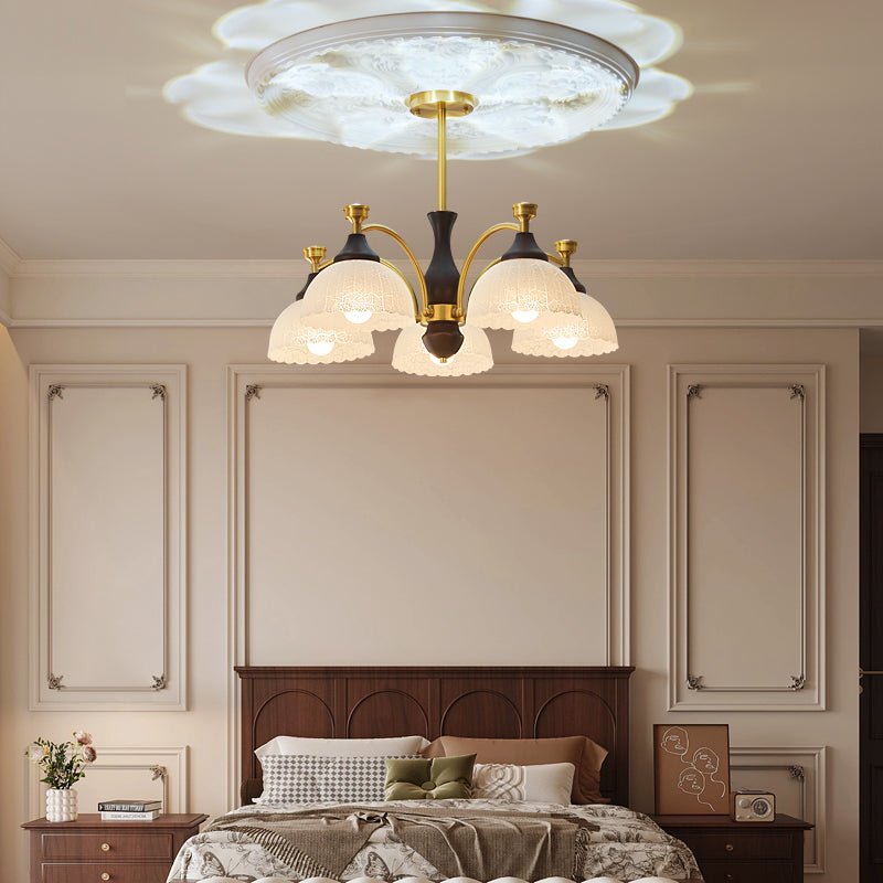 Avvynila Traditionelle Eleganz Vintage Messing Holz Kronleuchter-Letslighting