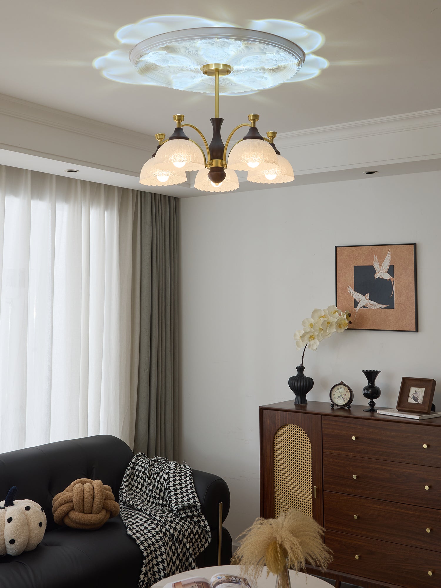 Avvynila Traditionelle Eleganz Vintage Messing Holz Kronleuchter-Letslighting