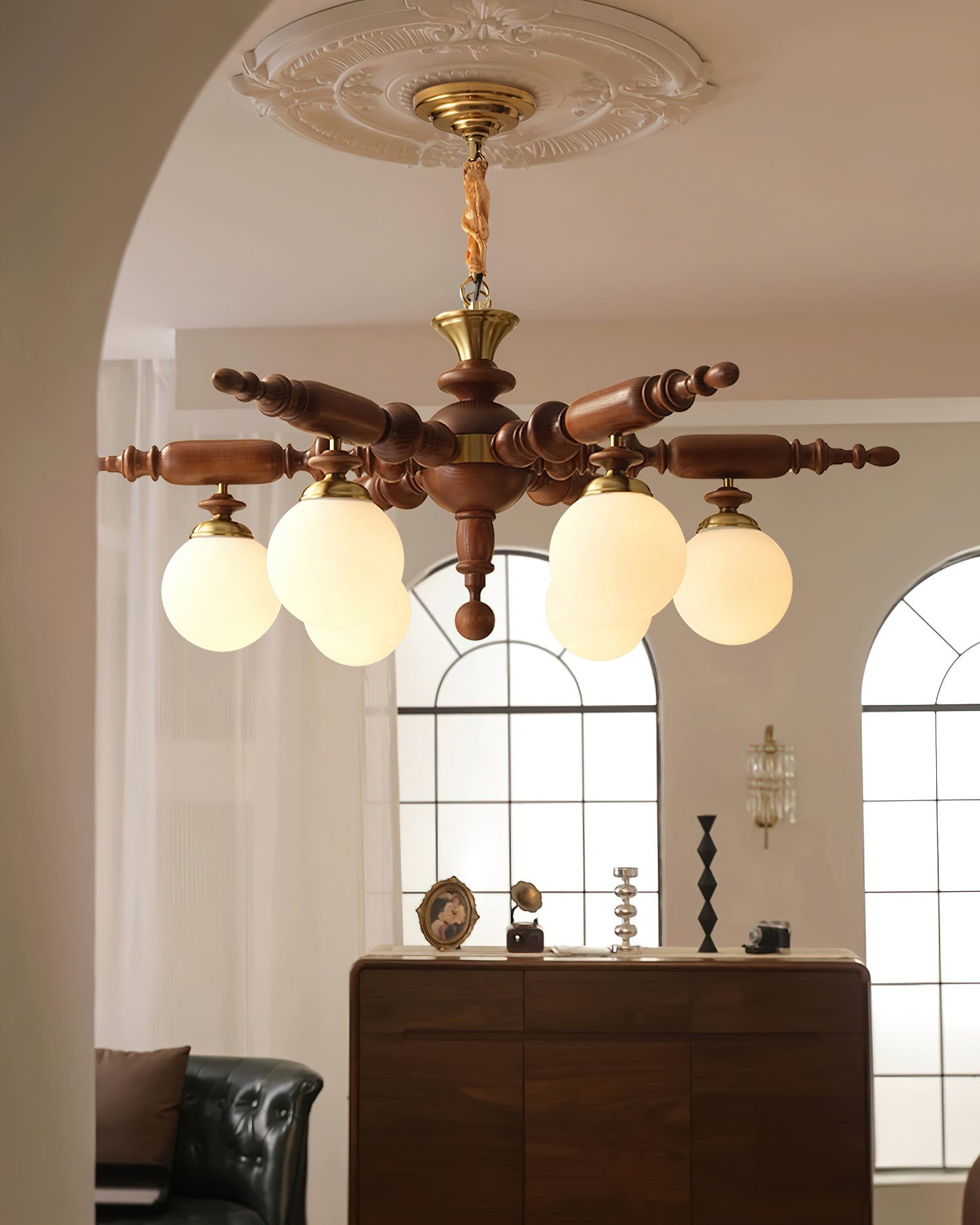 Olvenir Rustikaler Kronleuchter aus Holz und Glas-Letslighting
