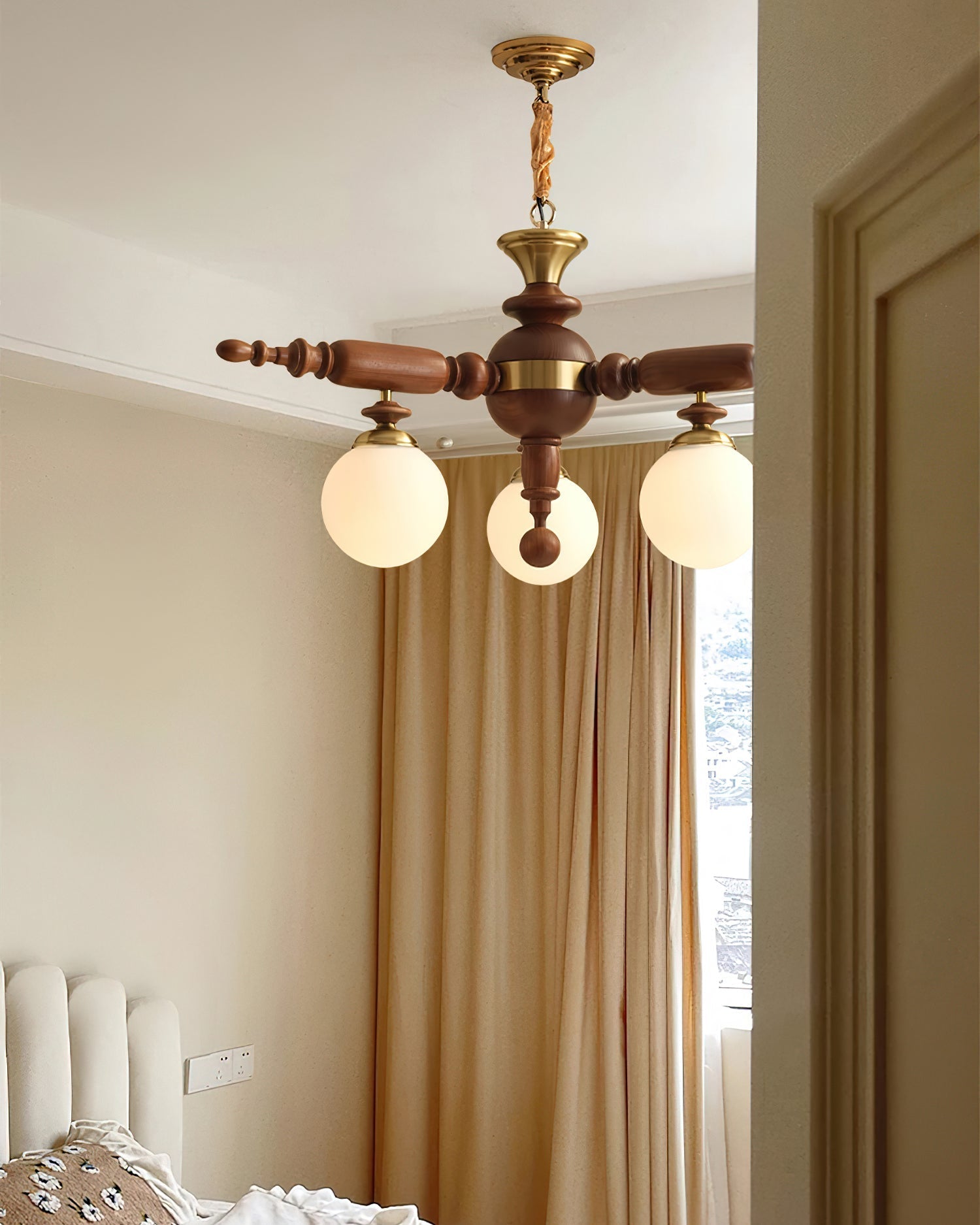 Olvenir Rustikaler Kronleuchter aus Holz und Glas-Letslighting