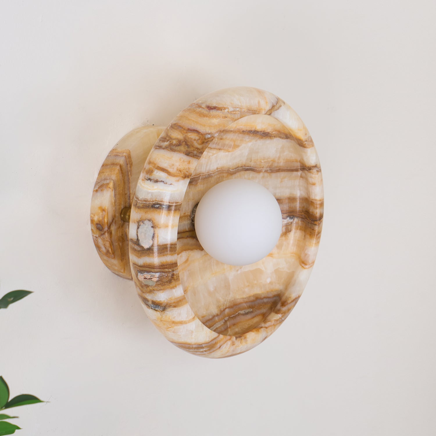 Onvix Wandleuchte aus Natur-Onyx-Letslighting