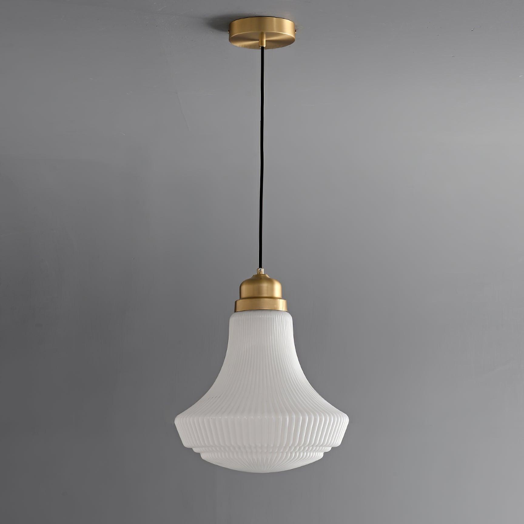 Solara Pendelleuchte Opalglas Rippen Glocke Messing Vintage-Letslighting