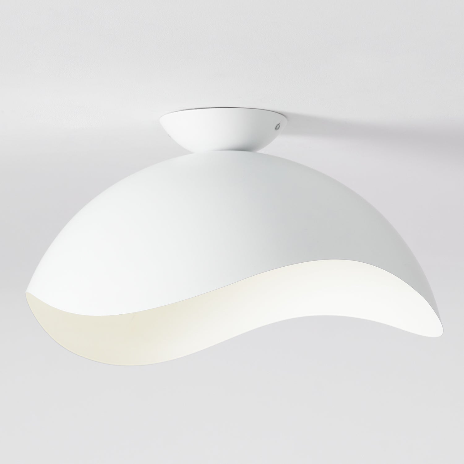 Serene Wave Ceiling Light - Blowlighting