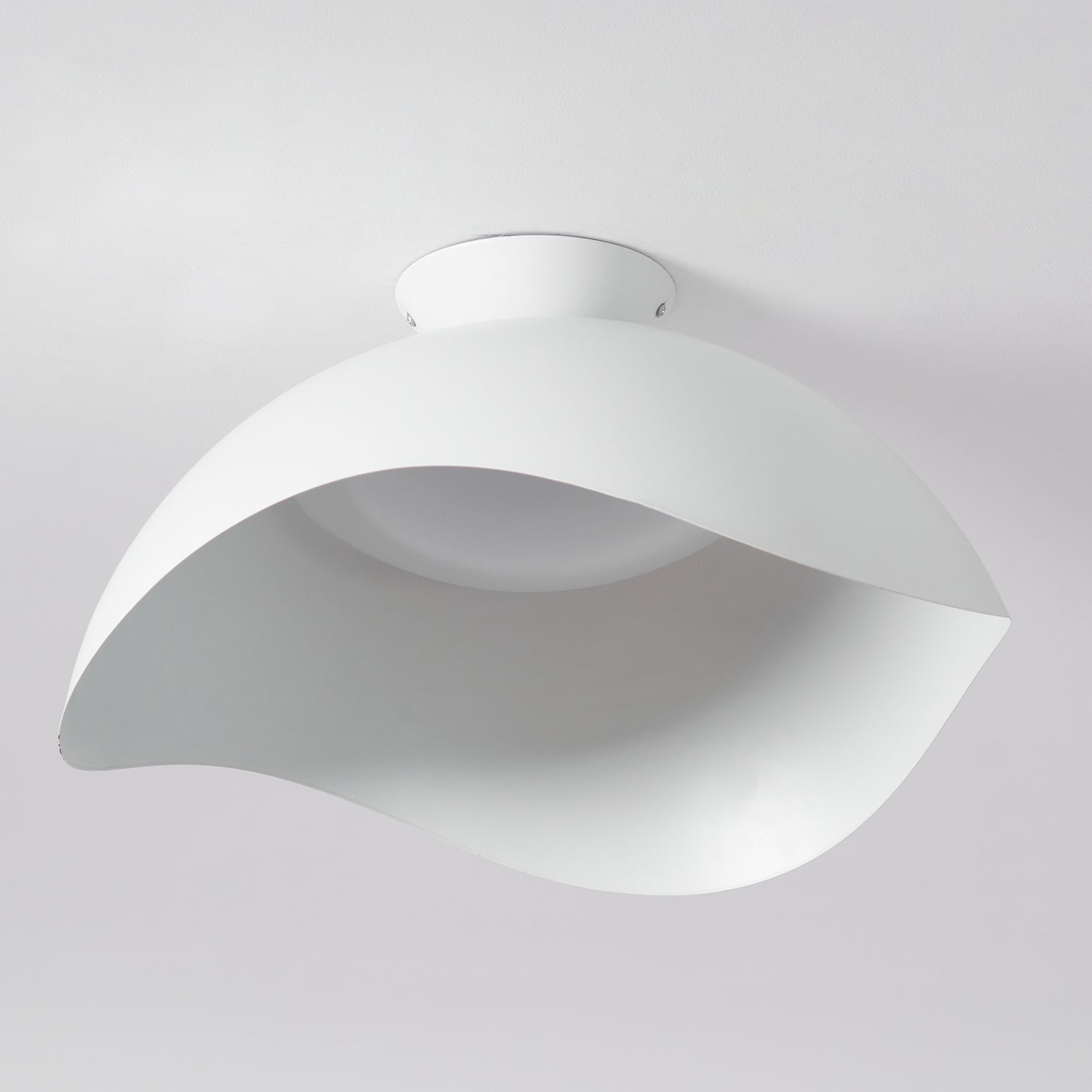 Serene Wave Ceiling Light - Blowlighting