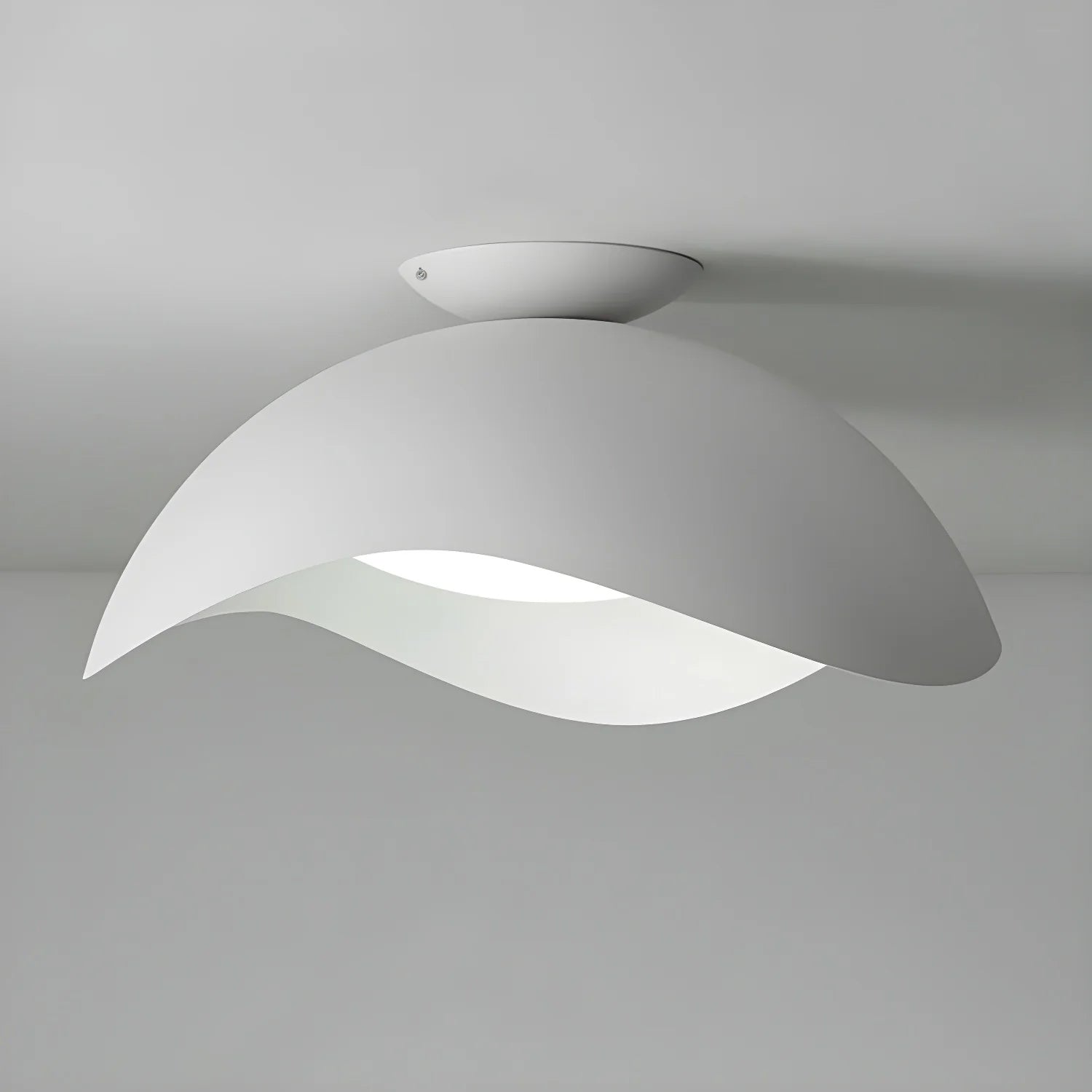 Serene Wave Ceiling Light - Blowlighting