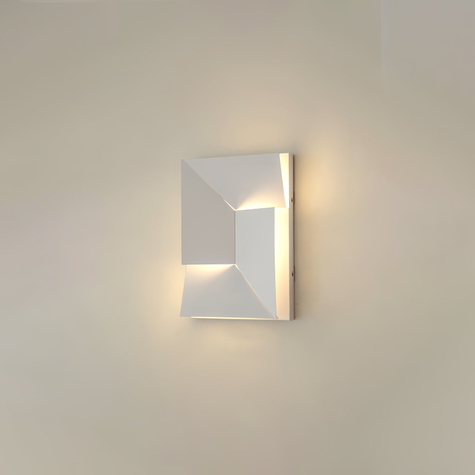Shadows Grand Sconce - Blowlighting
