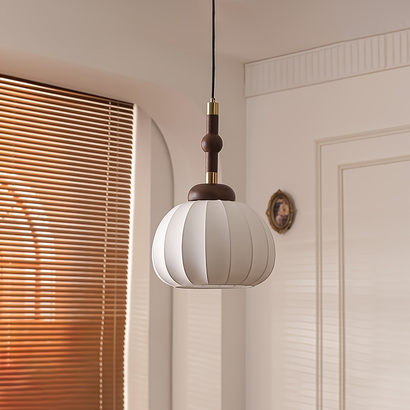 Solari Skandinavische Pendelleuchte aus Seidenholz-Letslighting