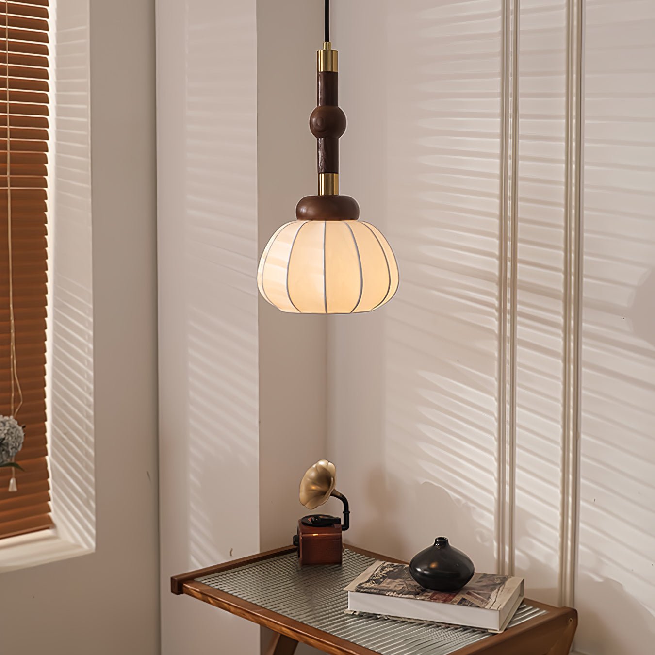 Solari Skandinavische Pendelleuchte aus Seidenholz-Letslighting