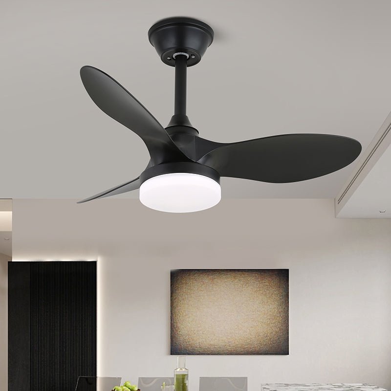 Arden Minimalistischer Deckenventilator mit Licht aus schwarzem Holz, verschiedene Größen zeigend