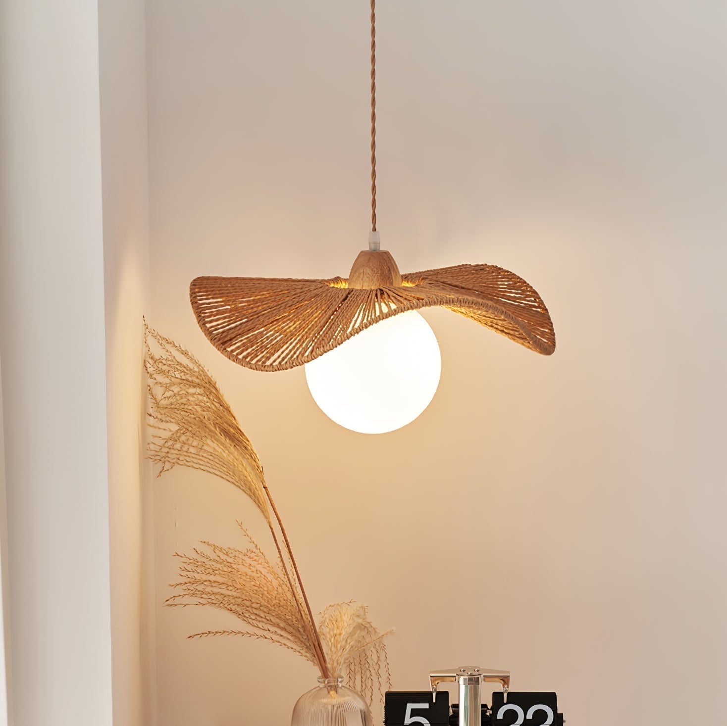Atale Künstlerische Naturgeflochtene Pendelleuchte-Letslighting