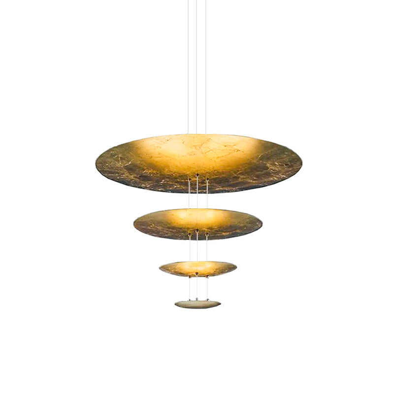 Zathaara Mehrlagige Pendelleuchte aus Goldfolie-Letslighting