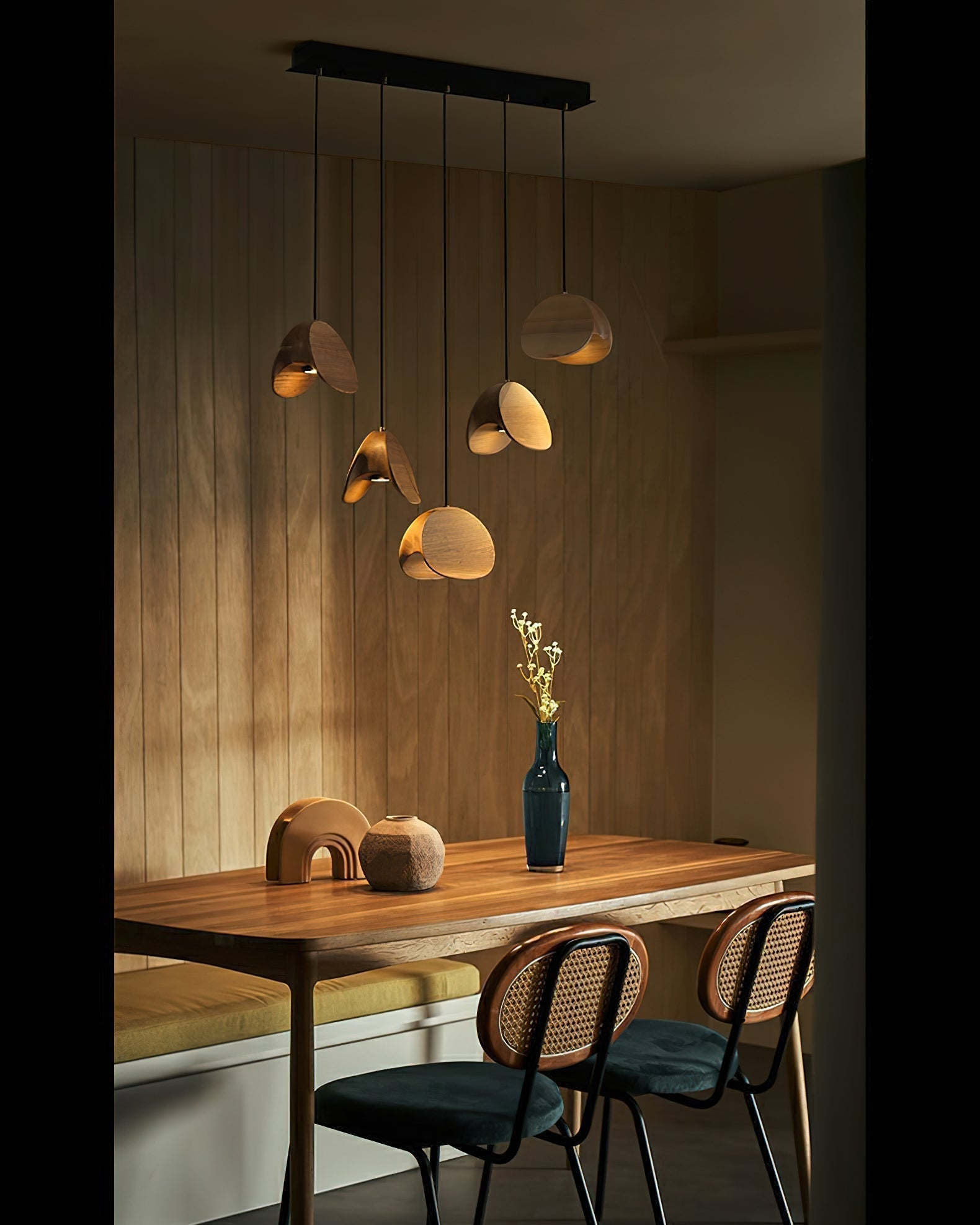 Elmiren Cluster Wood Pendant Light - Blowlighting