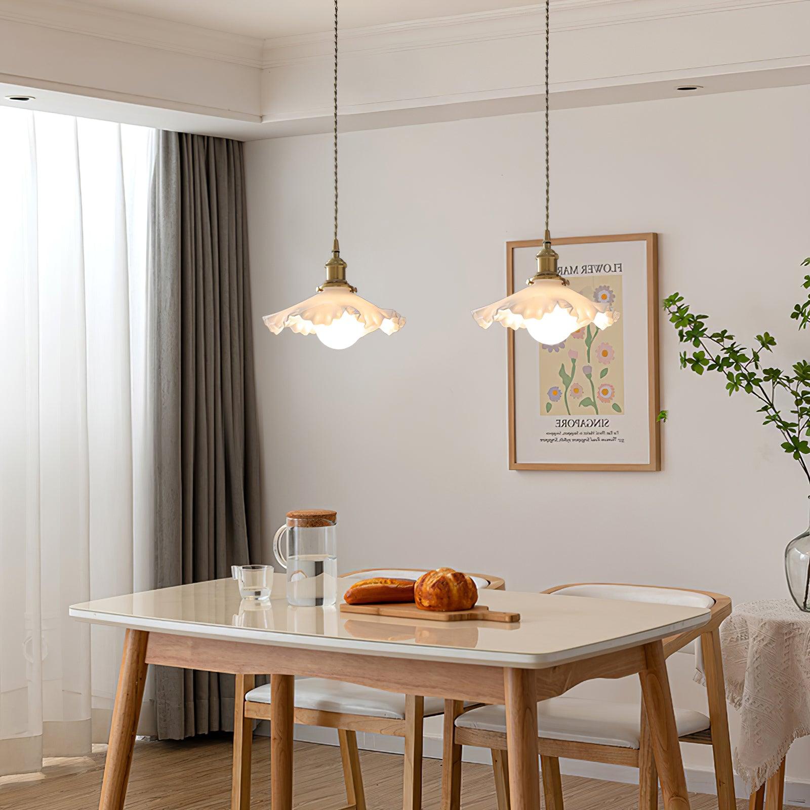 Pendelleuchte Glas Rüschen Schirm Messing Warmer-Letslighting