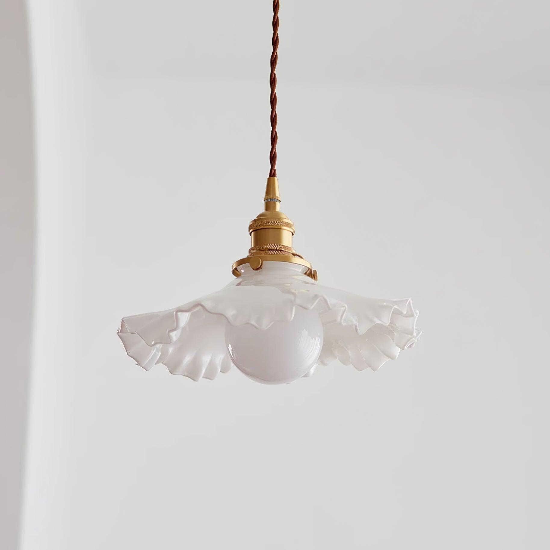Pendelleuchte Glas Rüschen Schirm Messing Warmer-Letslighting