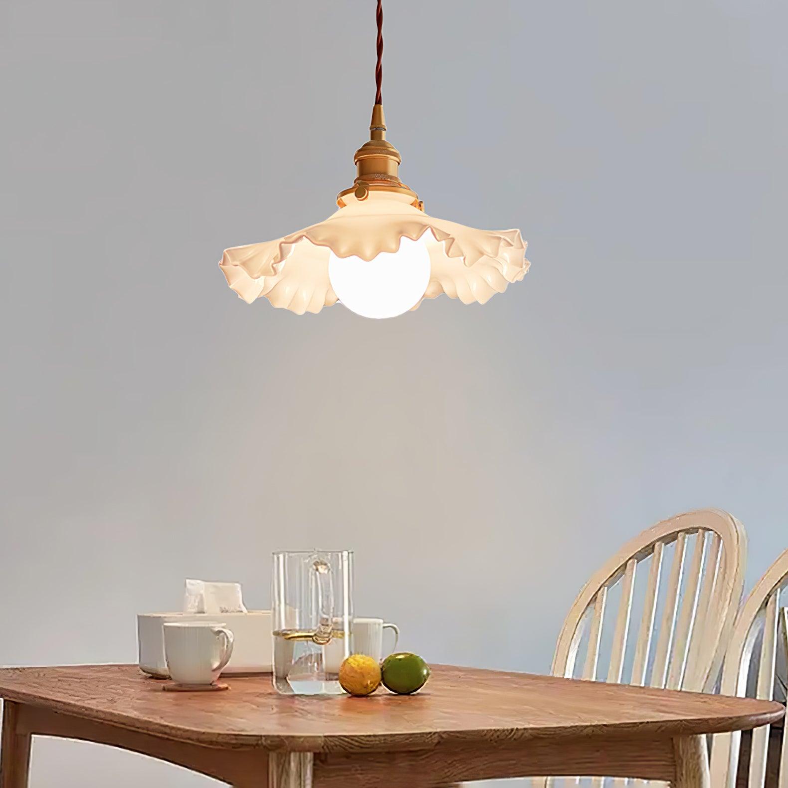 Small Floral Pendant Lamp - Blowlighting
