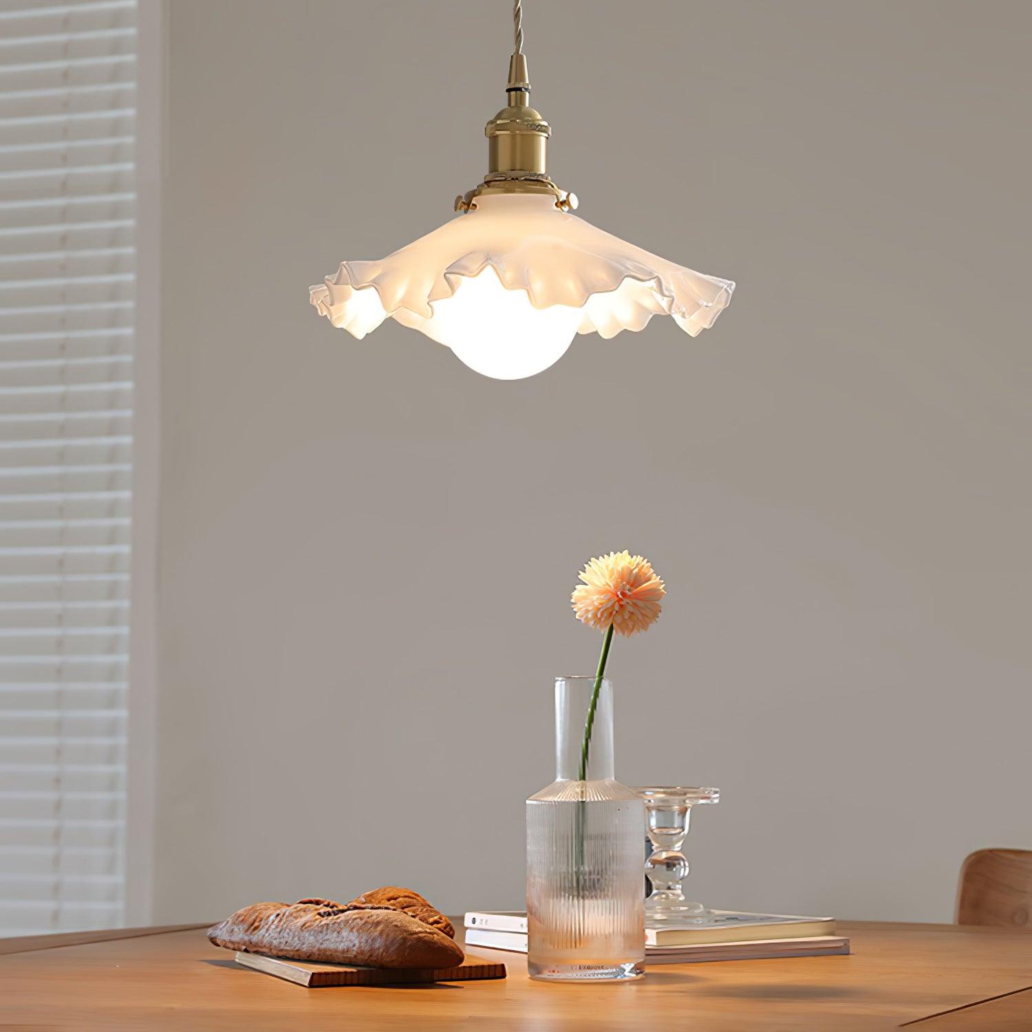 Small Floral Pendant Lamp - Blowlighting