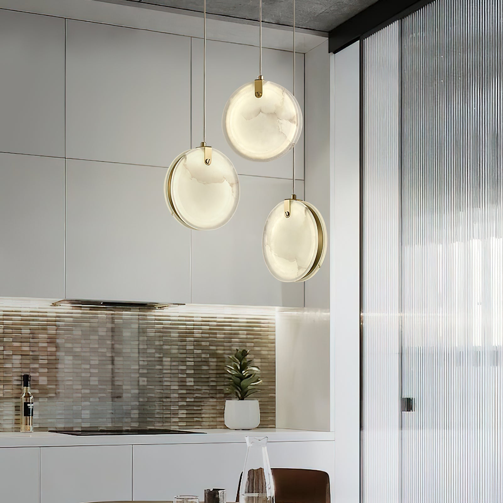 Utalionis Modern Minimalist Brass Alabaster Pendant Light - Letslighting