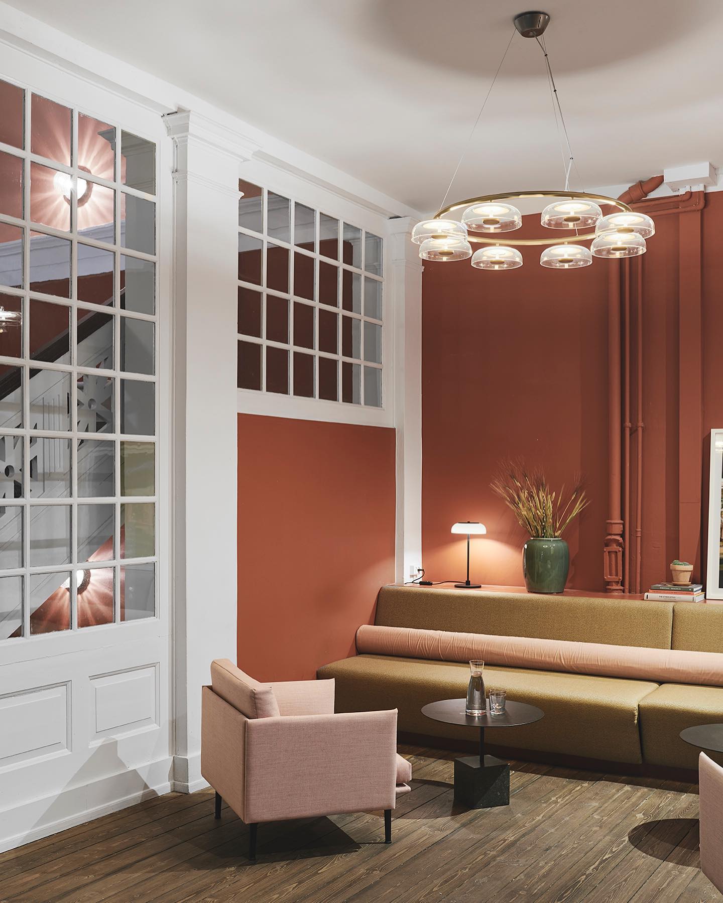 Aethera Circular Glass Chandelier - Blowlighting