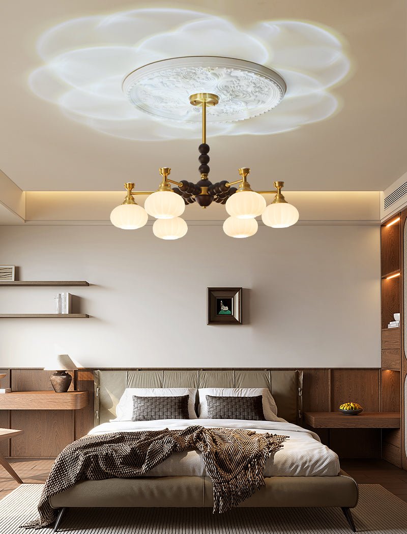 Avdorira Eleganter Vintage-Kronleuchter aus Messing und Holz-Letslighting