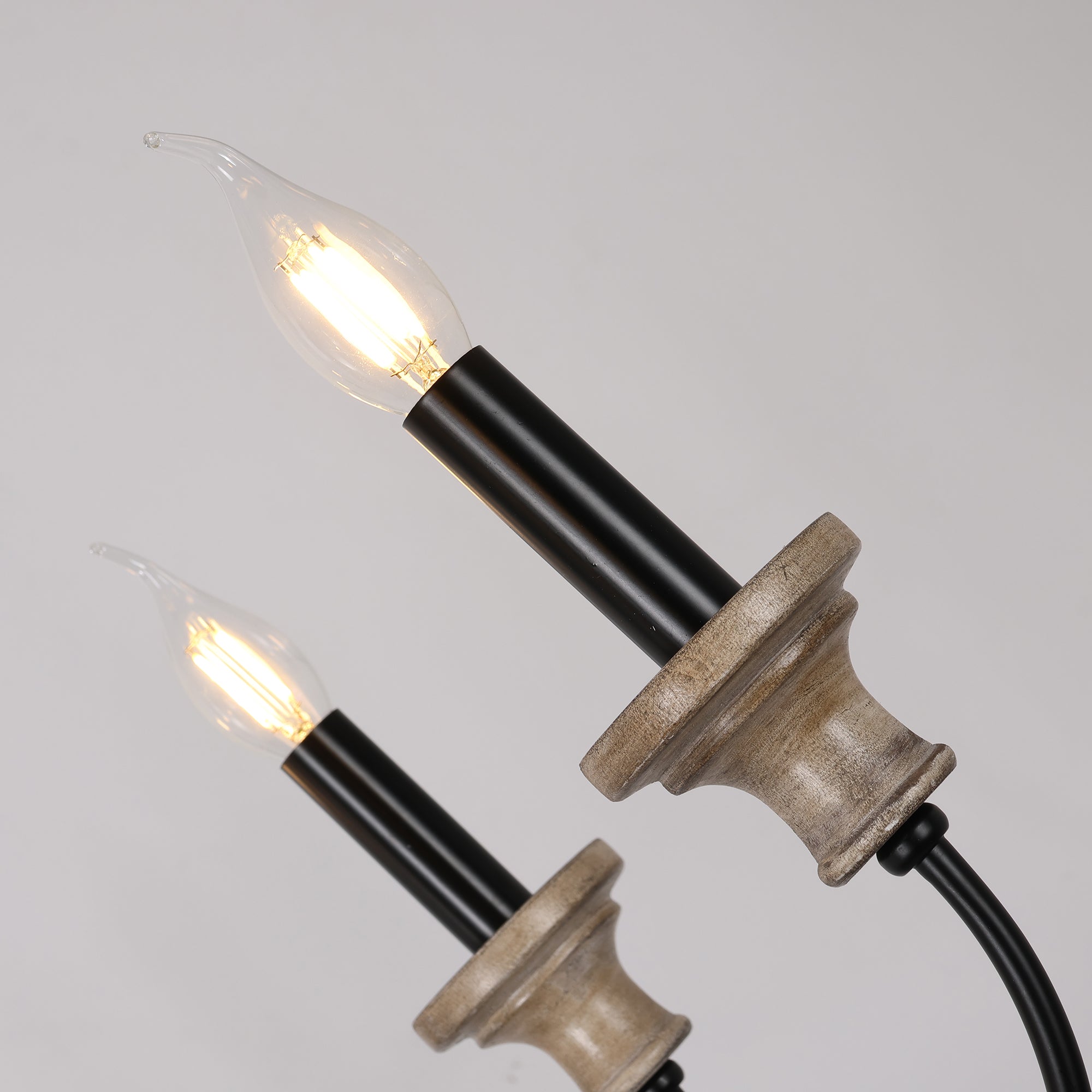 Zatheora Vintage Kronleuchter aus Holz-Letslighting