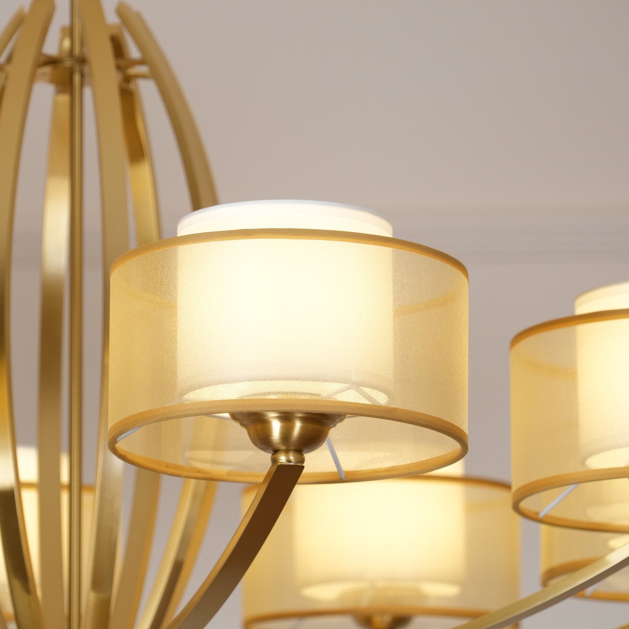 Lyvelus Postmoderner Luxus Messing Stoff Kronleuchter-Letslighting