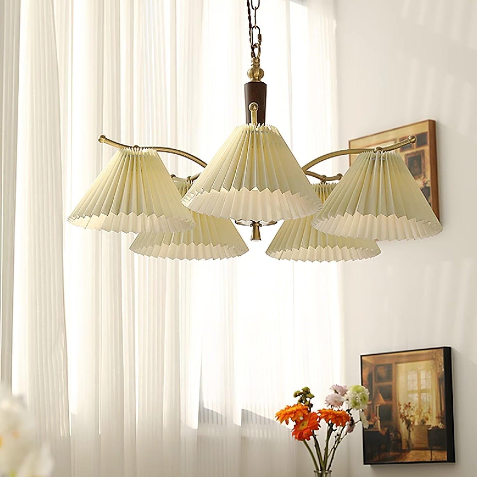 Kronleuchter Gefeilt Stoff Schirme Walnuss Messing Arme Warm Retro-Letslighting