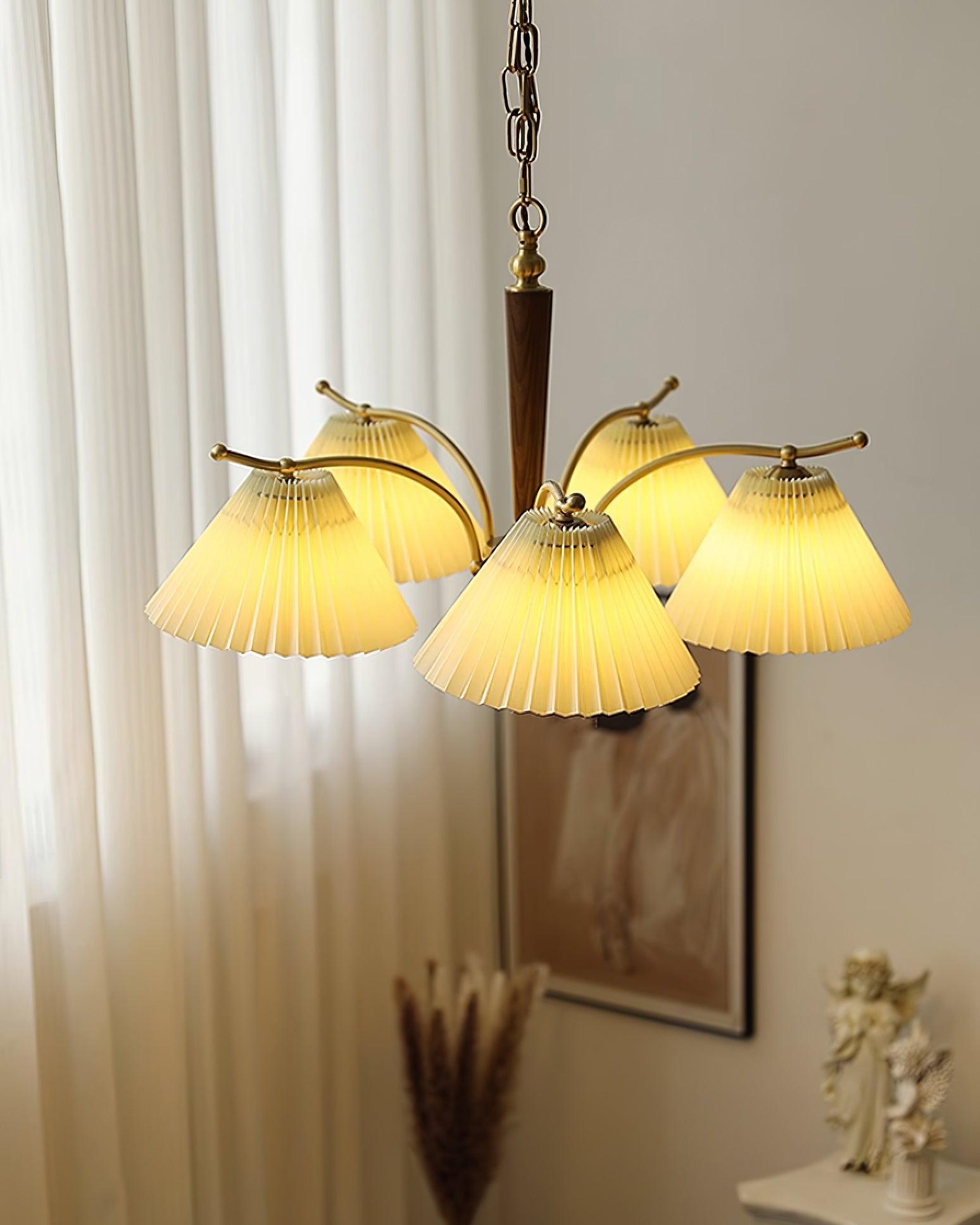 Kronleuchter Gefeilt Stoff Schirme Walnuss Messing Arme Warm Retro-Letslighting