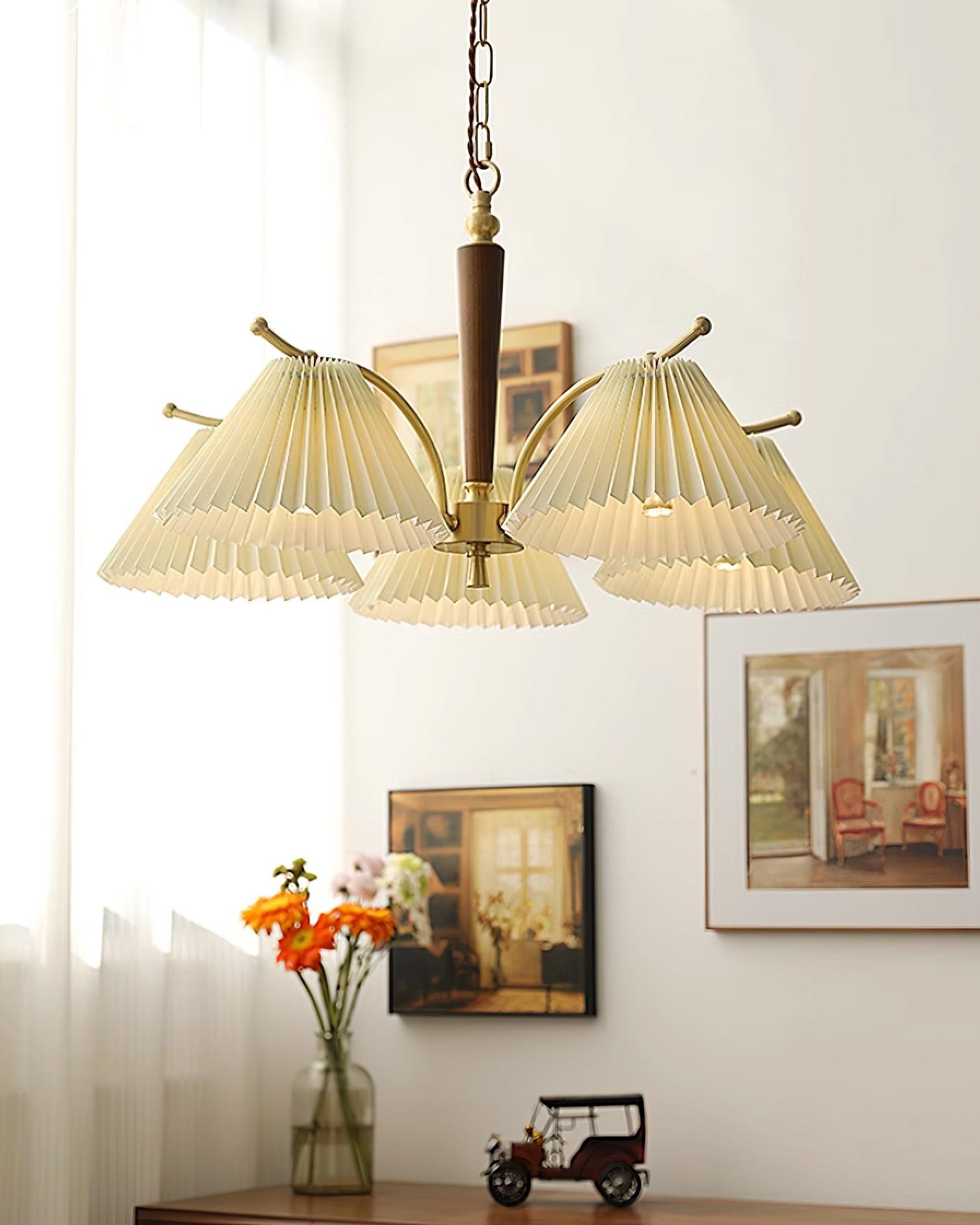 Kronleuchter Gefeilt Stoff Schirme Walnuss Messing Arme Warm Retro-Letslighting