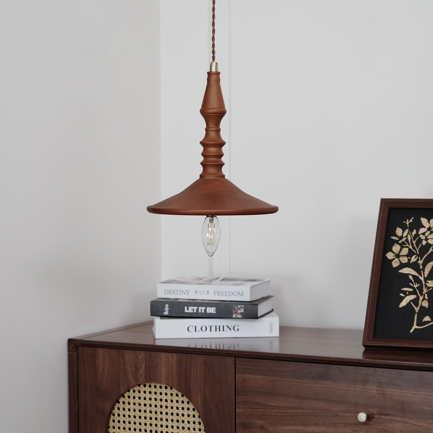 Pendelleuchte Holz Nussbaum Schirm Modern Gemütlich-Letslighting