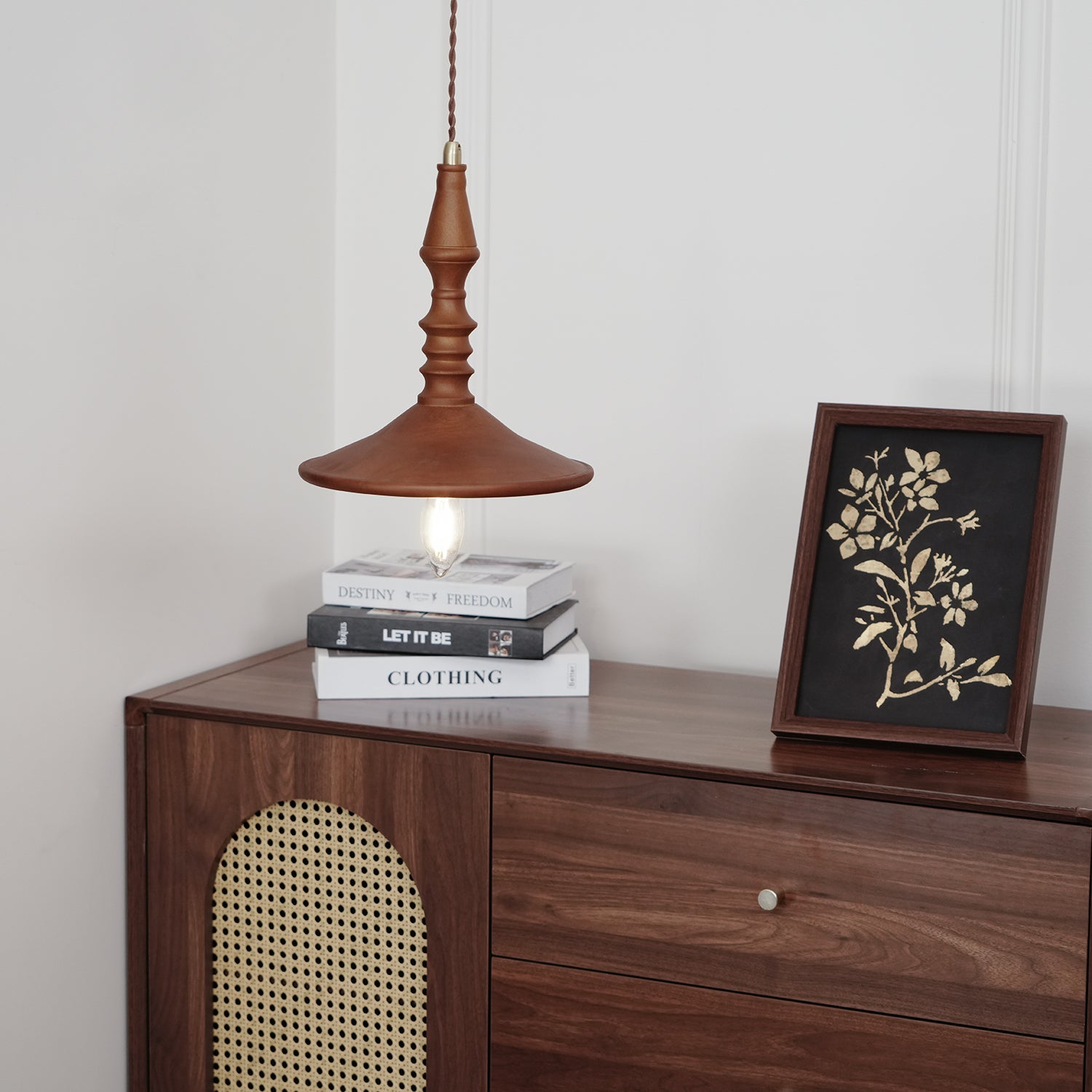 Pendelleuchte Holz Nussbaum Schirm Modern Gemütlich-Letslighting