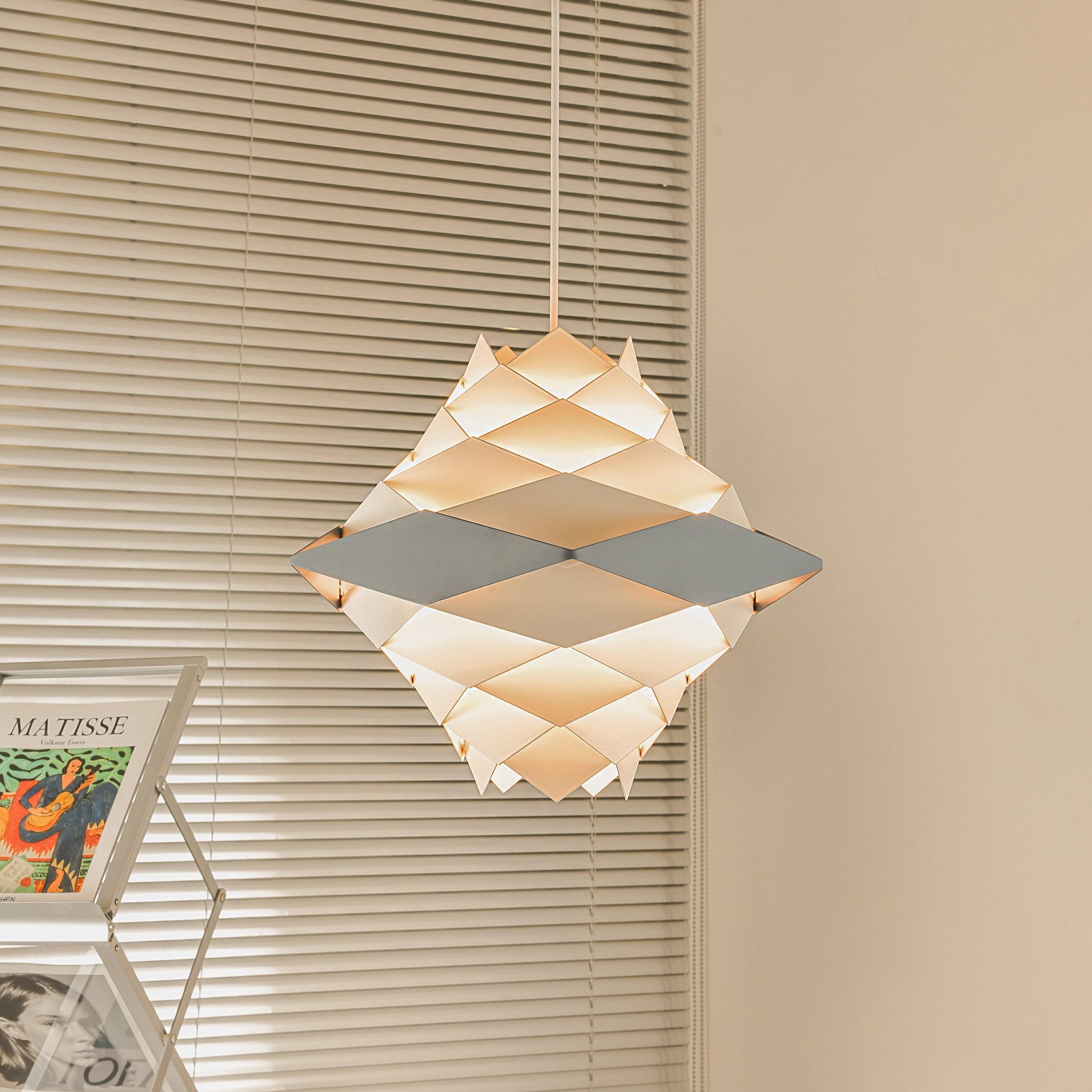 Riley Moderne Pendelleuchte aus Metall-Letslighting