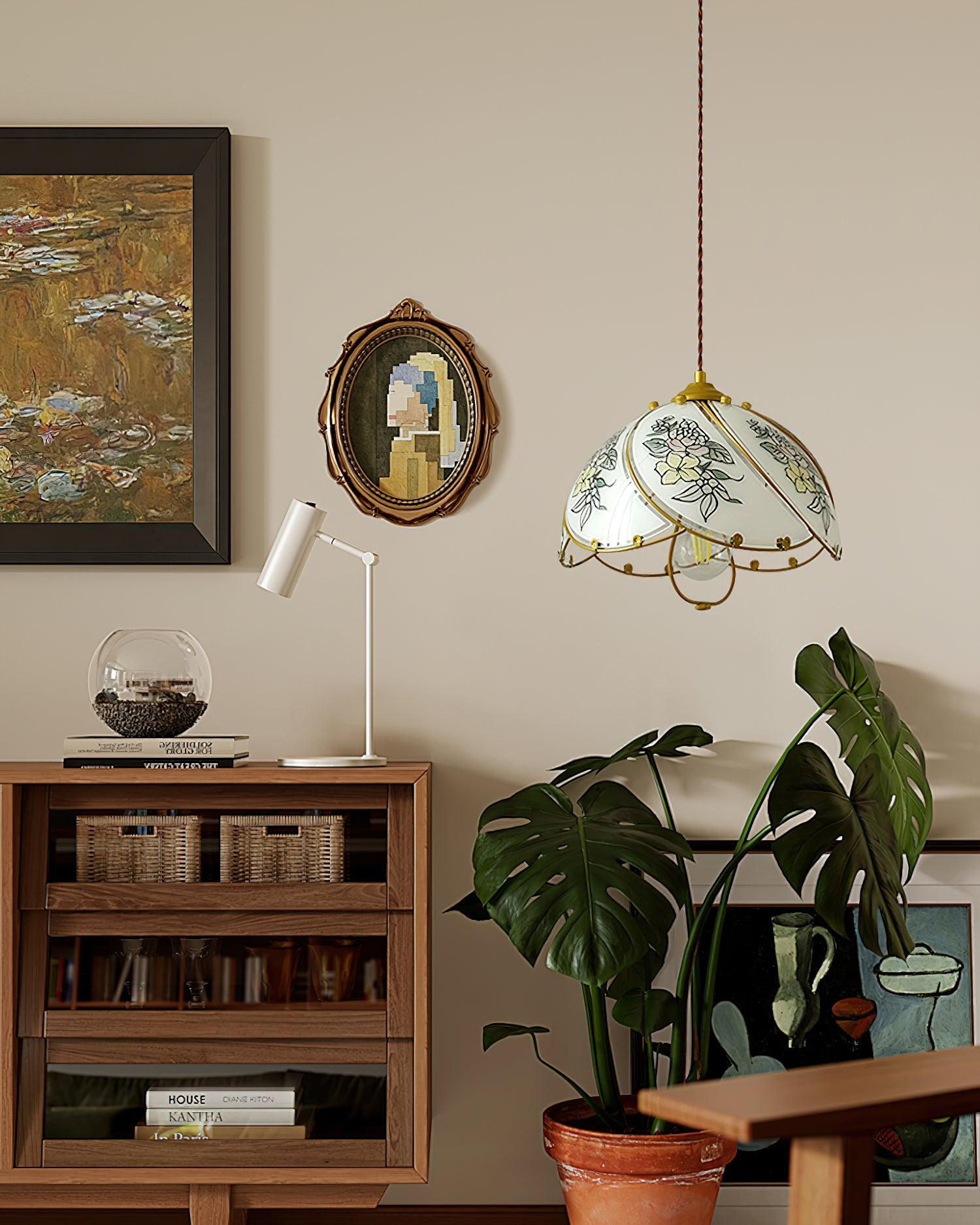 Pendelleuchte Glasblütenschirm Metallgestell Vintage-Letslighting
