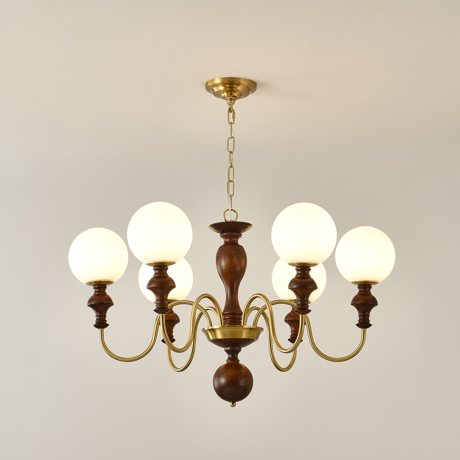 Lustra Kronleuchter Holz Messing Zeitlos Globus-Letslighting
