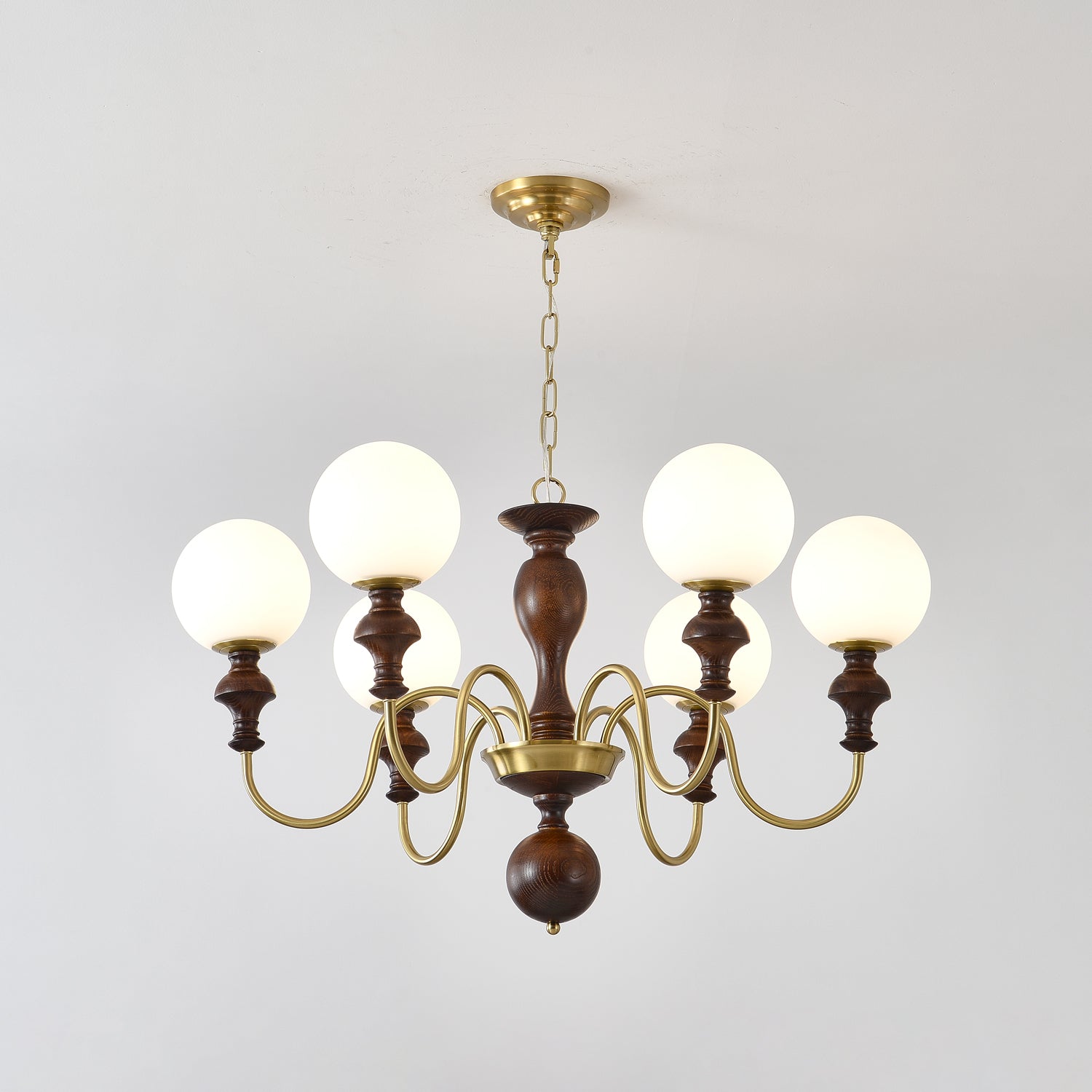 Lustra Kronleuchter Holz Messing Zeitlos Globus-Letslighting