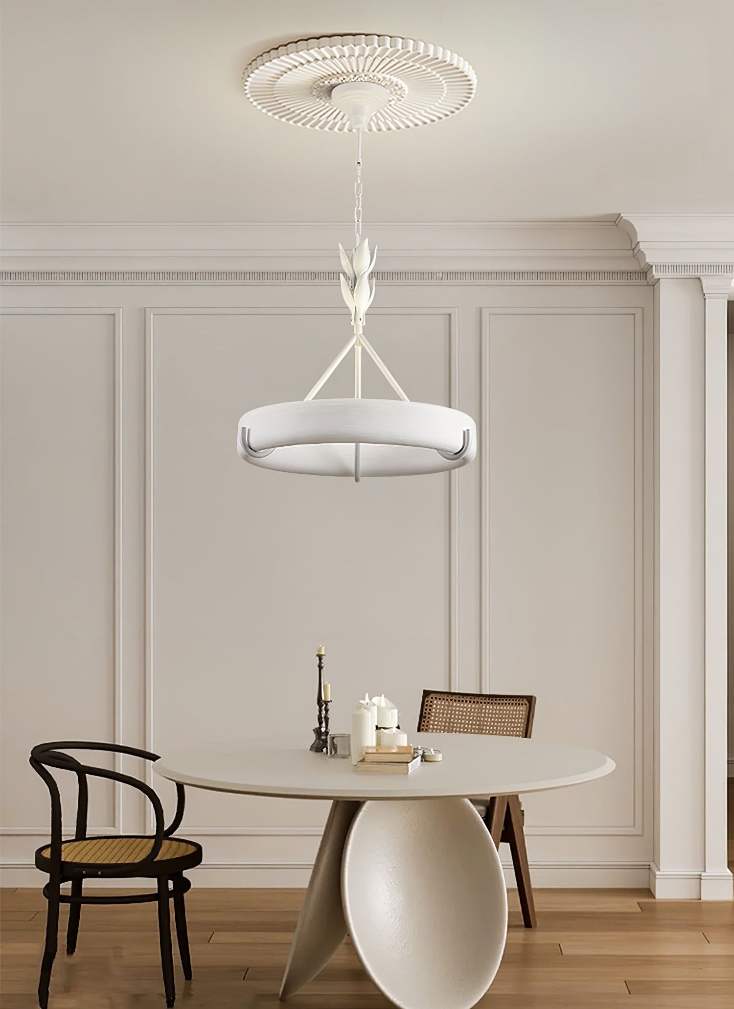 Lustra Kronleuchter Gips Weiß Floral Minimalistisch-Letslighting