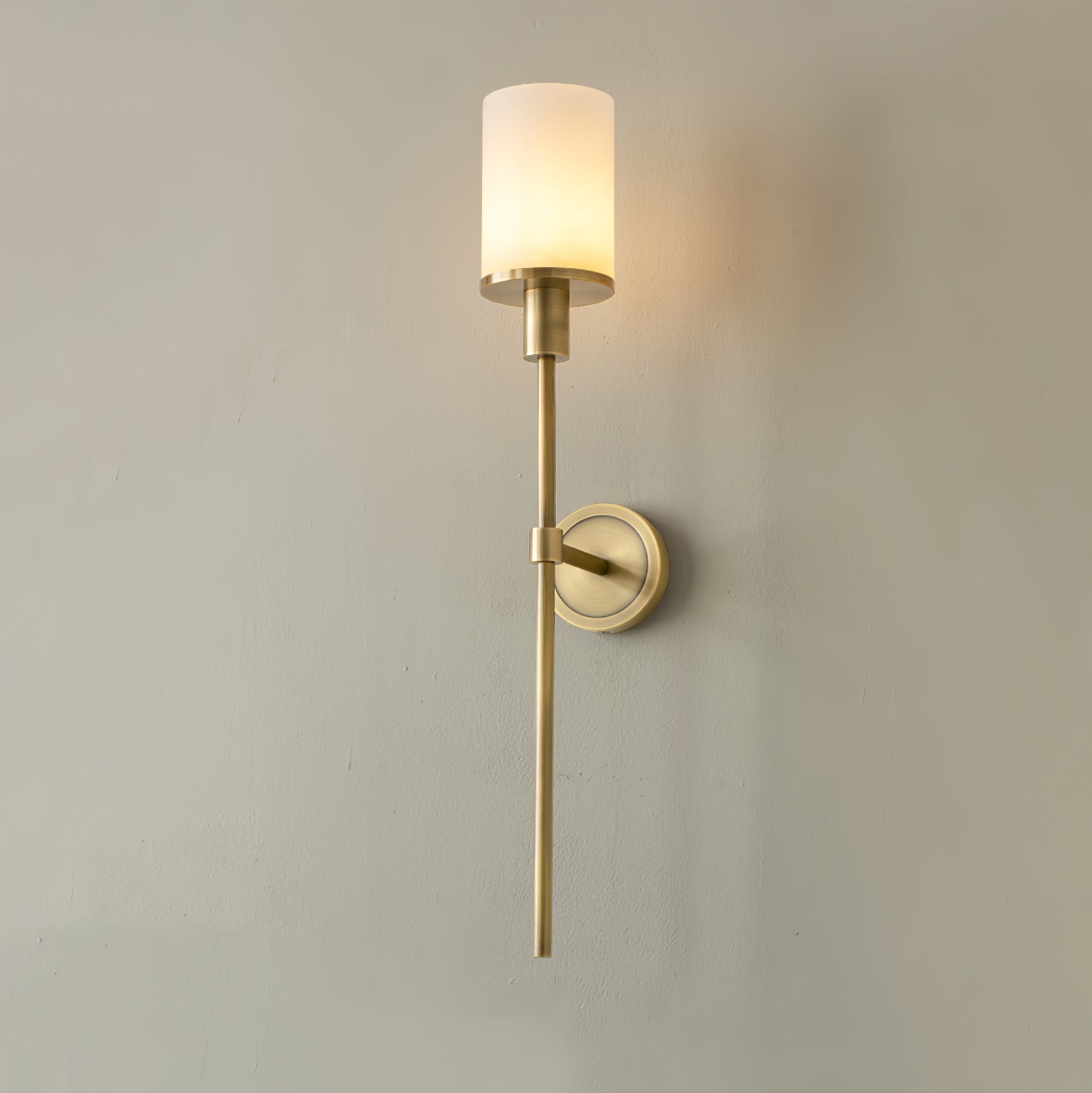 Tracie Classic Sconce - Blowlighting